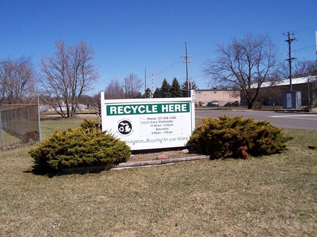 Recycle Here!
&bull; &bull; &bull; 
#recyclelivingston #gogreen #recycle #michigan #howellmi #livingstoncounty