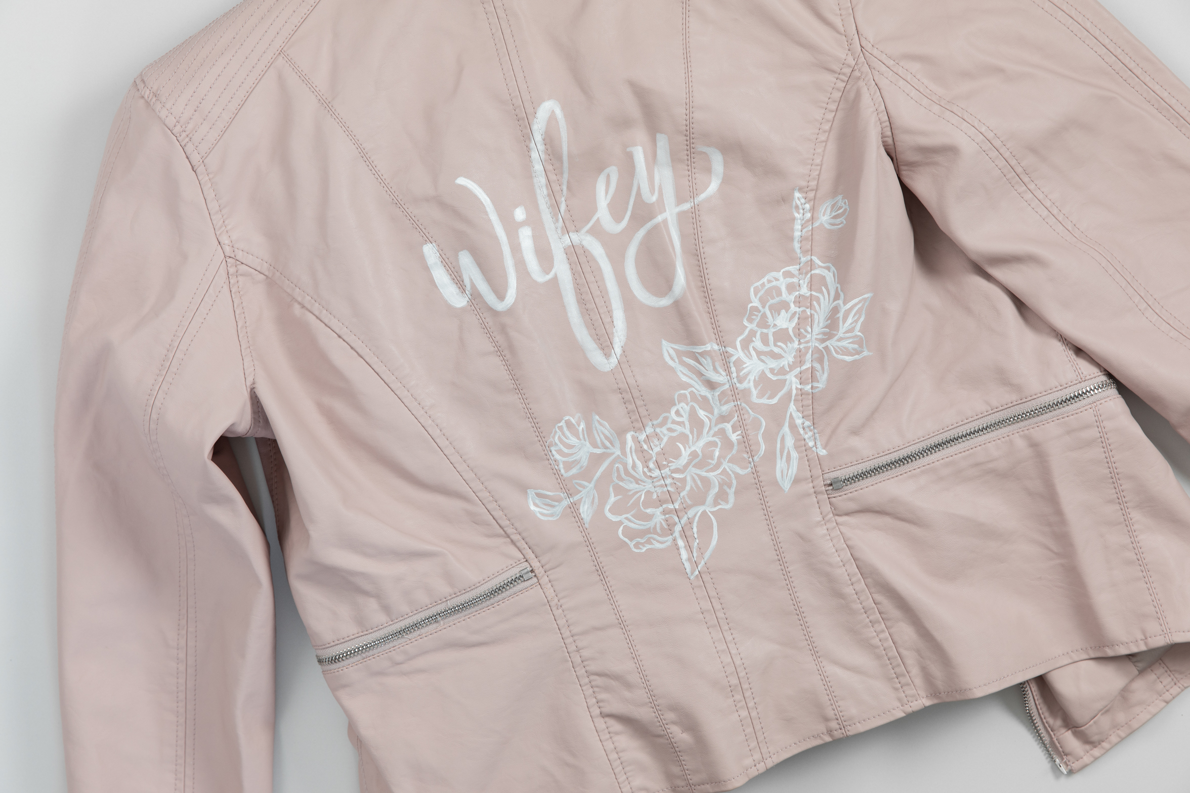2019.05_IA_LeatherJacket_Wifey_web-1.jpg