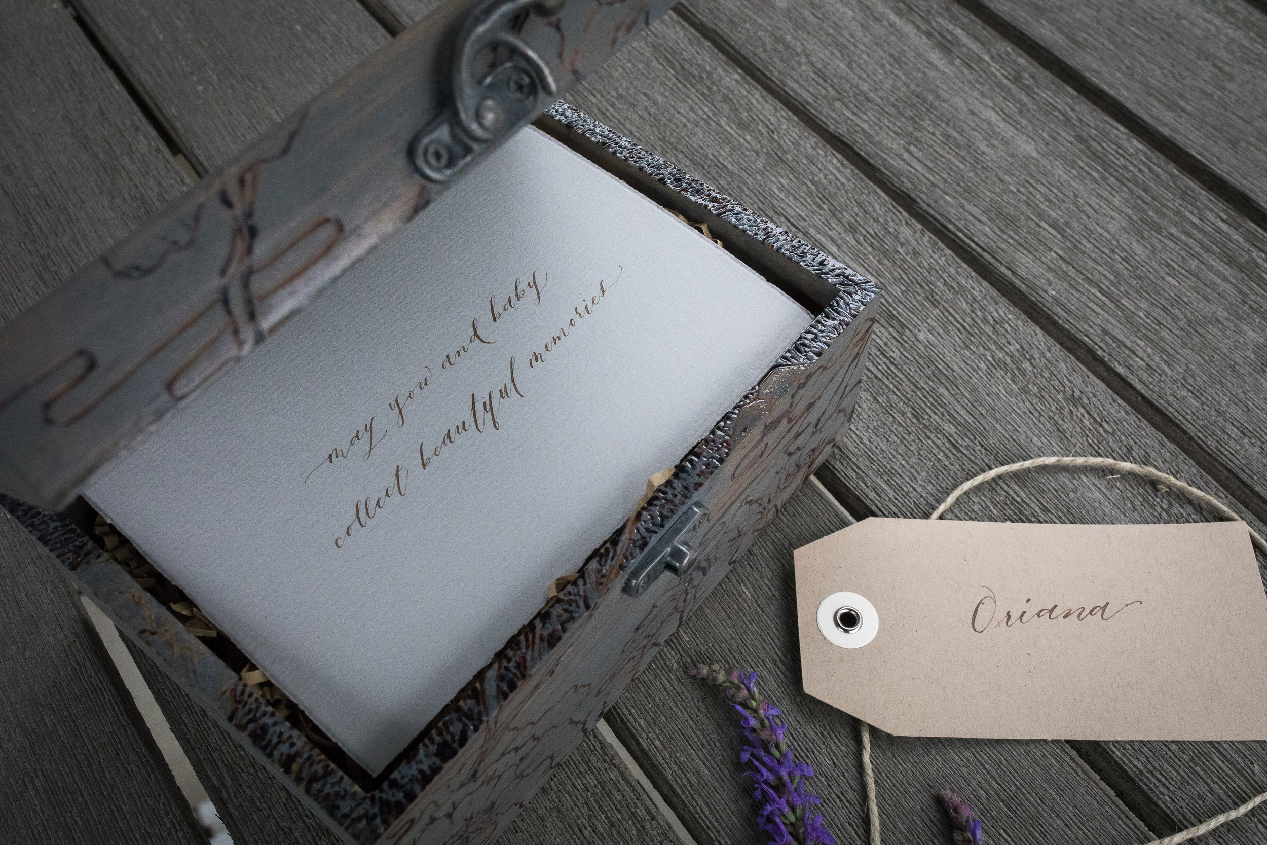 FloralWoodGreyBox_Oriana-47.jpg