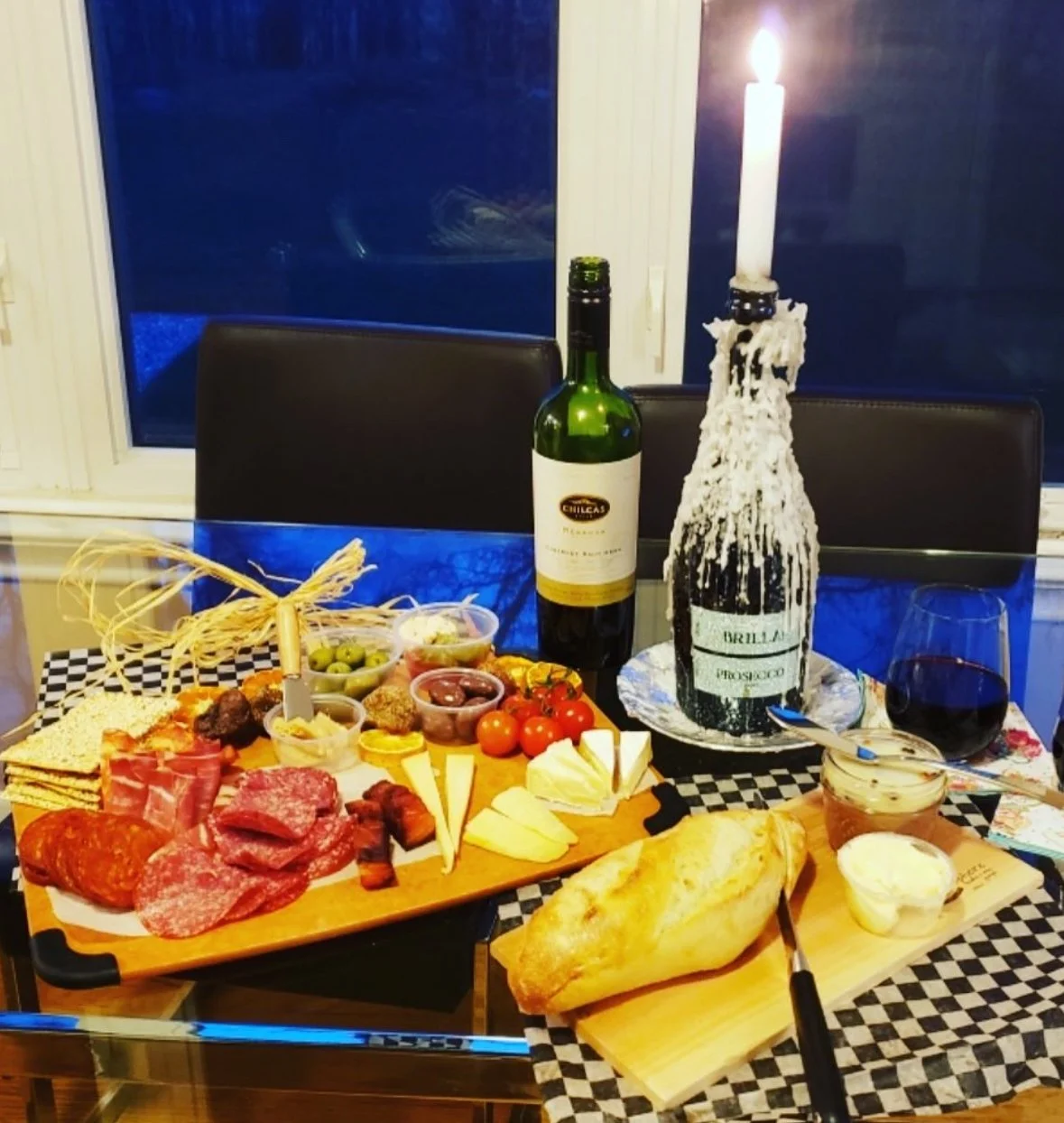 $80 GOURMET GIFT BOX: CHARCUTERIE & RED WINE