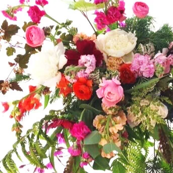 Wedding_Bouquet_Cascading_Turnstone_Farm.jpg