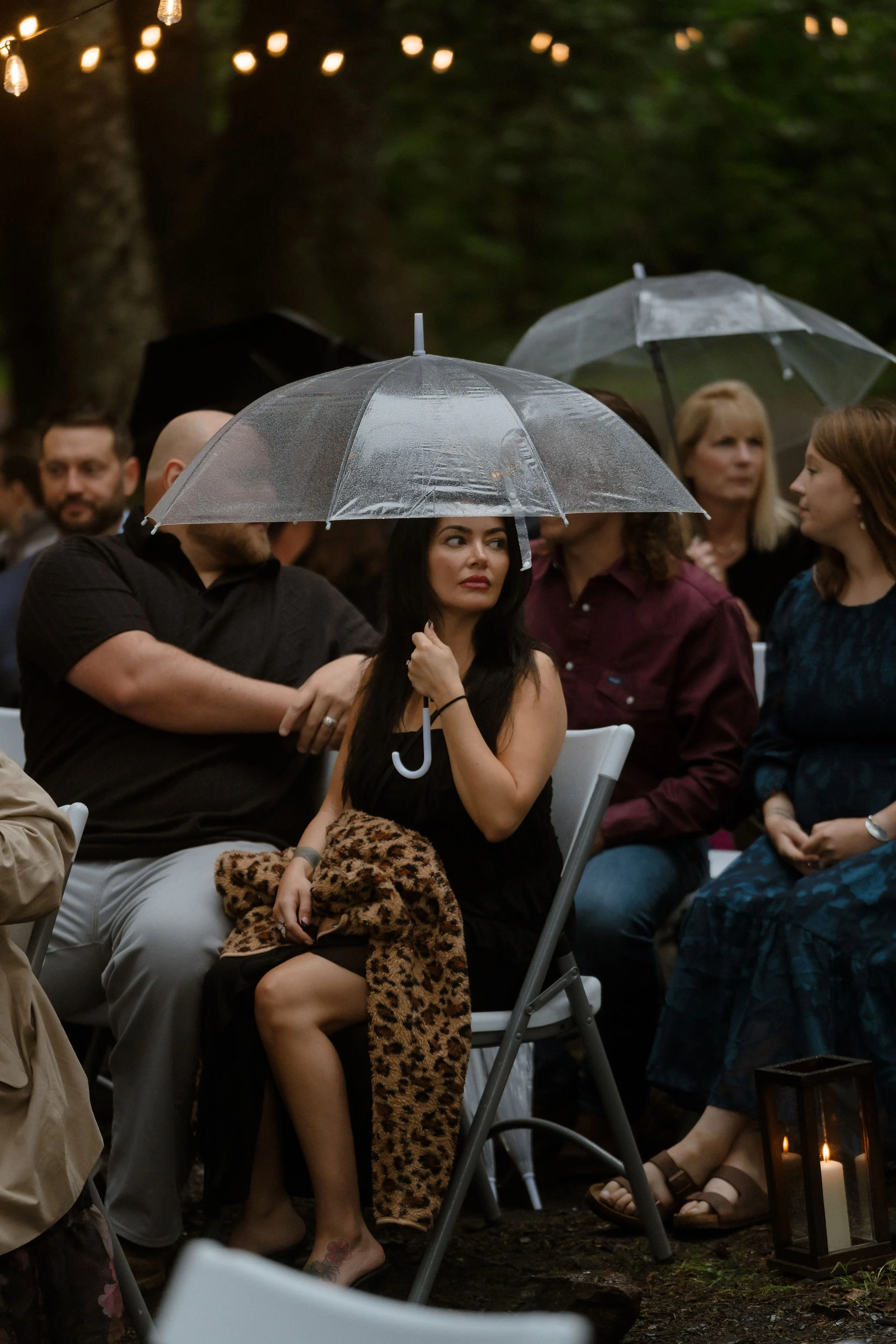 madelynnmae-rainy-day-wedding-ceremony-in-Seward-Alaska.jpg