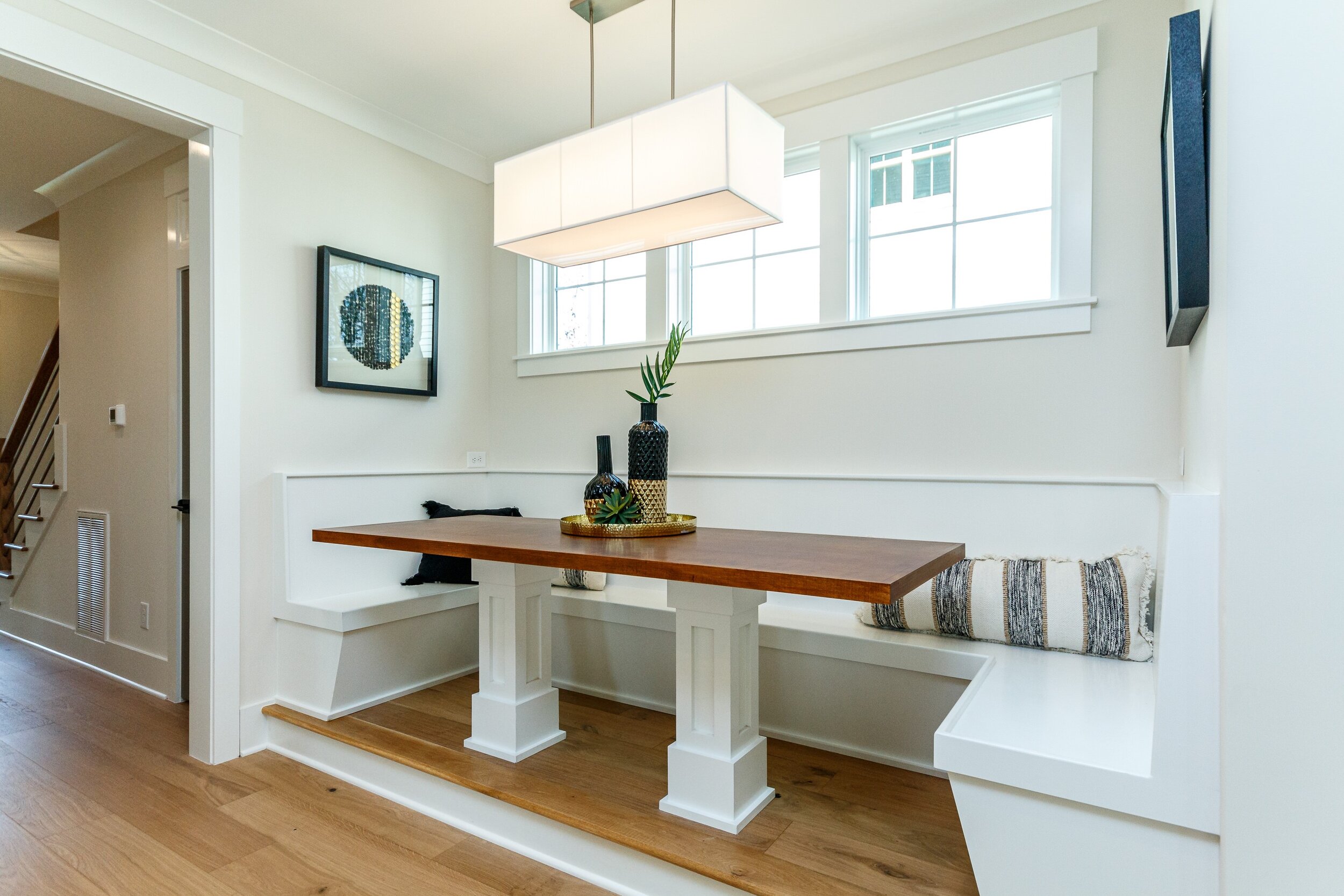 011_Breakfast Nook.jpg