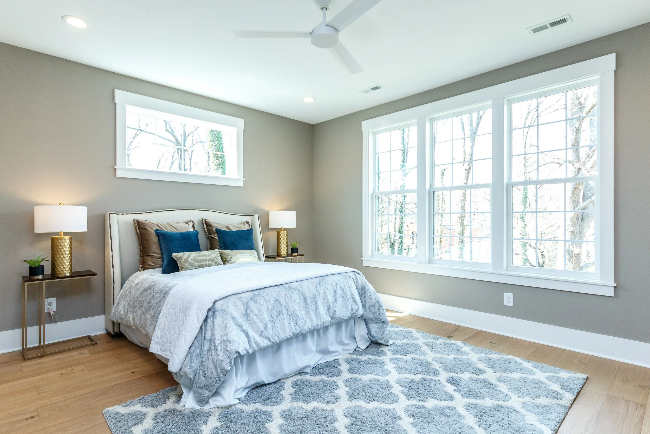 018_Master Bedroom.jpg