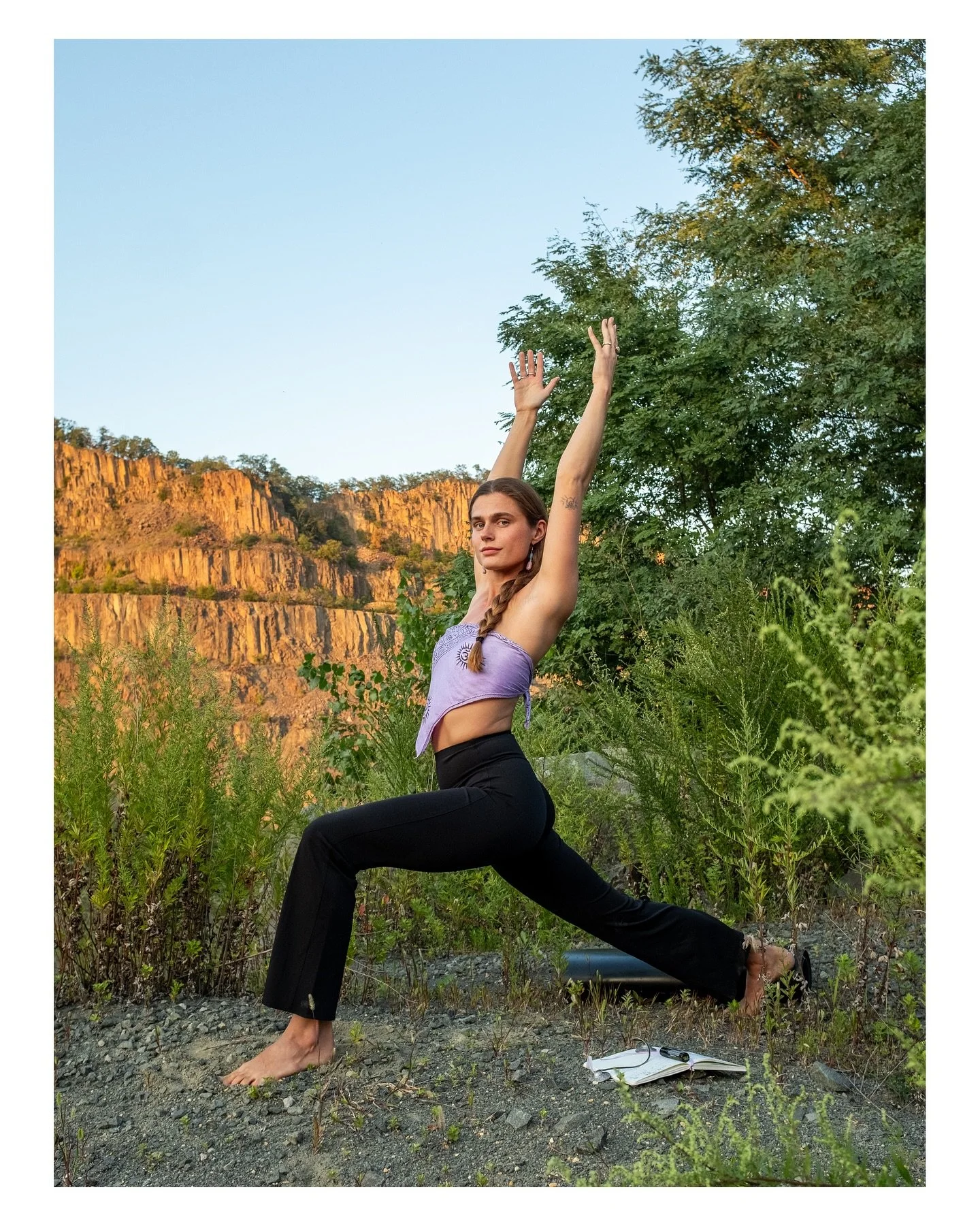 Marika in Motion ✨

Recent client work with @iammarikaki and it was an absolute dream come true collaborating with a stunning soul who is driven to guide others through breath and movement. Capturing her beautiful practice enhanced by bells and oils 