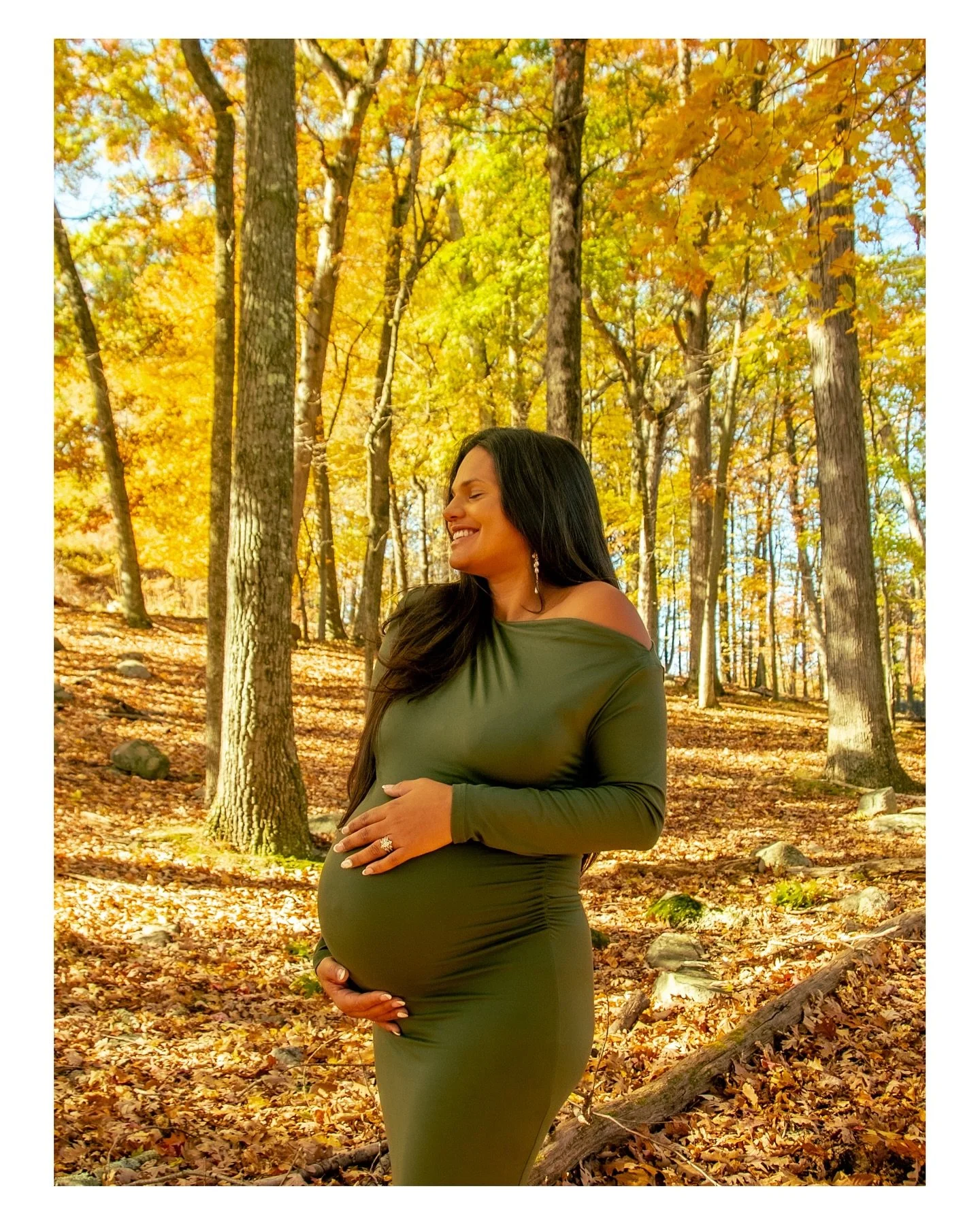 A perfect autumn afternoon 🍂 

Documenting my stunning sister and her growing family is the greatest honor 💛