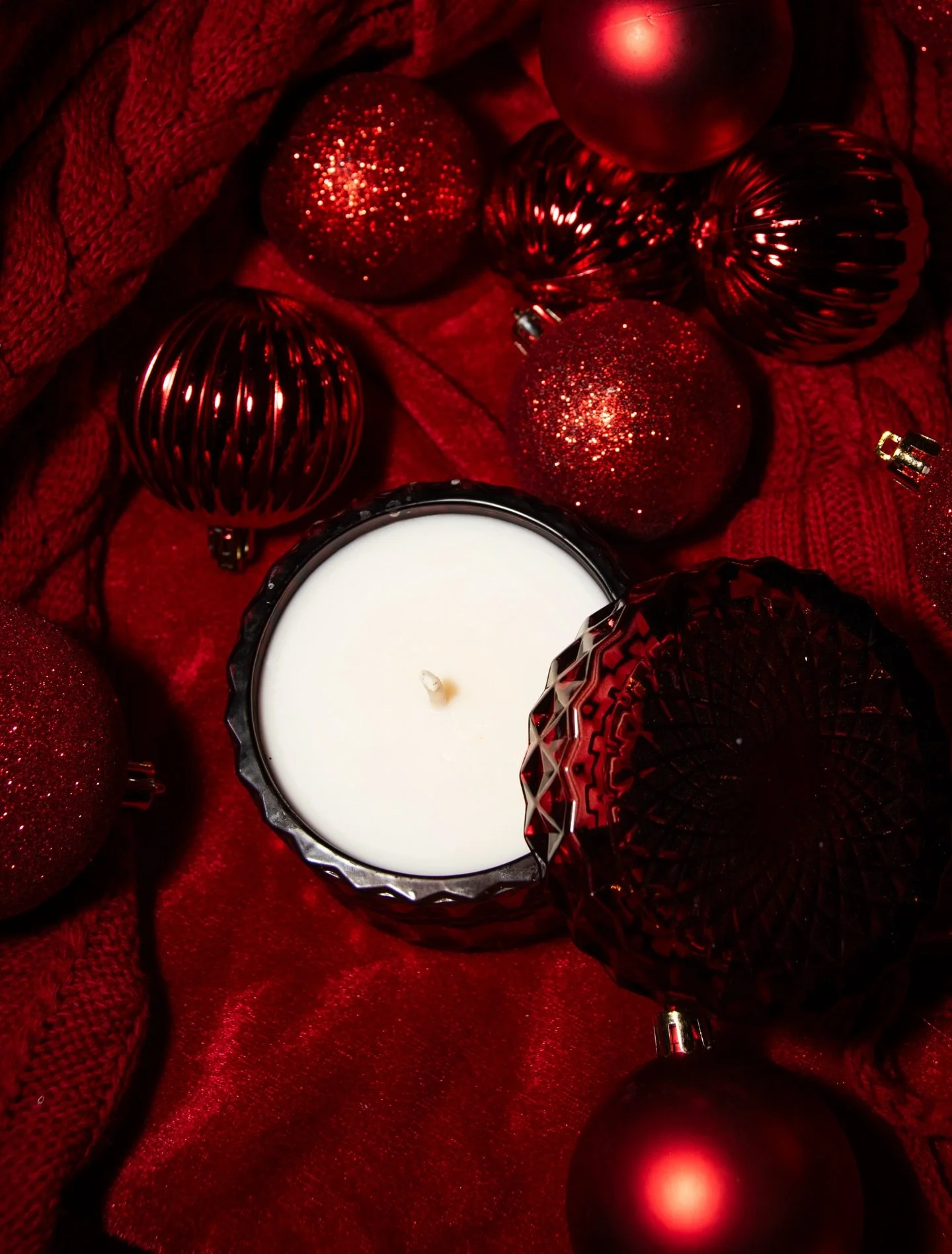 @soulreflectionco holiday magic 🪄🎄 documented and designed by yours truly with the ever amazing @gabrieladiazgarcia_ at the helm 🕯️hurrrrry over for any local last minute gifts!