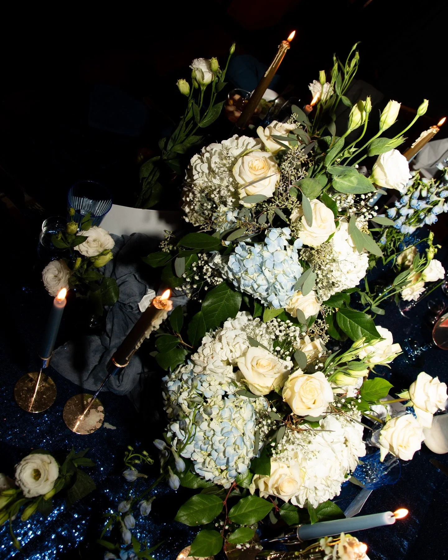 Celebrating 60 years 🪩 client work &amp; a treat to work with this dream team! 

Decoration | @petrasevents, assist from @claribeleventdecor 
Flowers | @petrasevents 
Photo | @anamariagarcia_ 
Restaurant | @unionrestaurant_bar_latino 
Cake | @vilmas