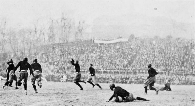  “Cincinnati trying to block Miami’s forward pass” (UC Libraries) 