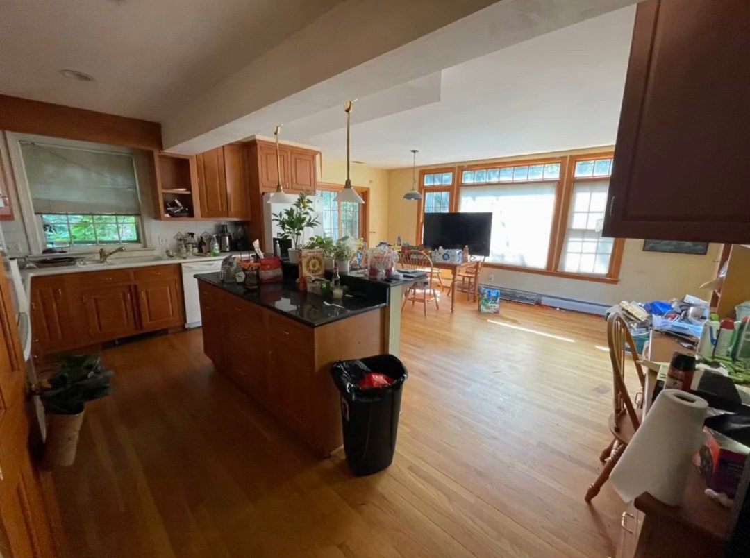 09-kitchen-1-before.jpg
