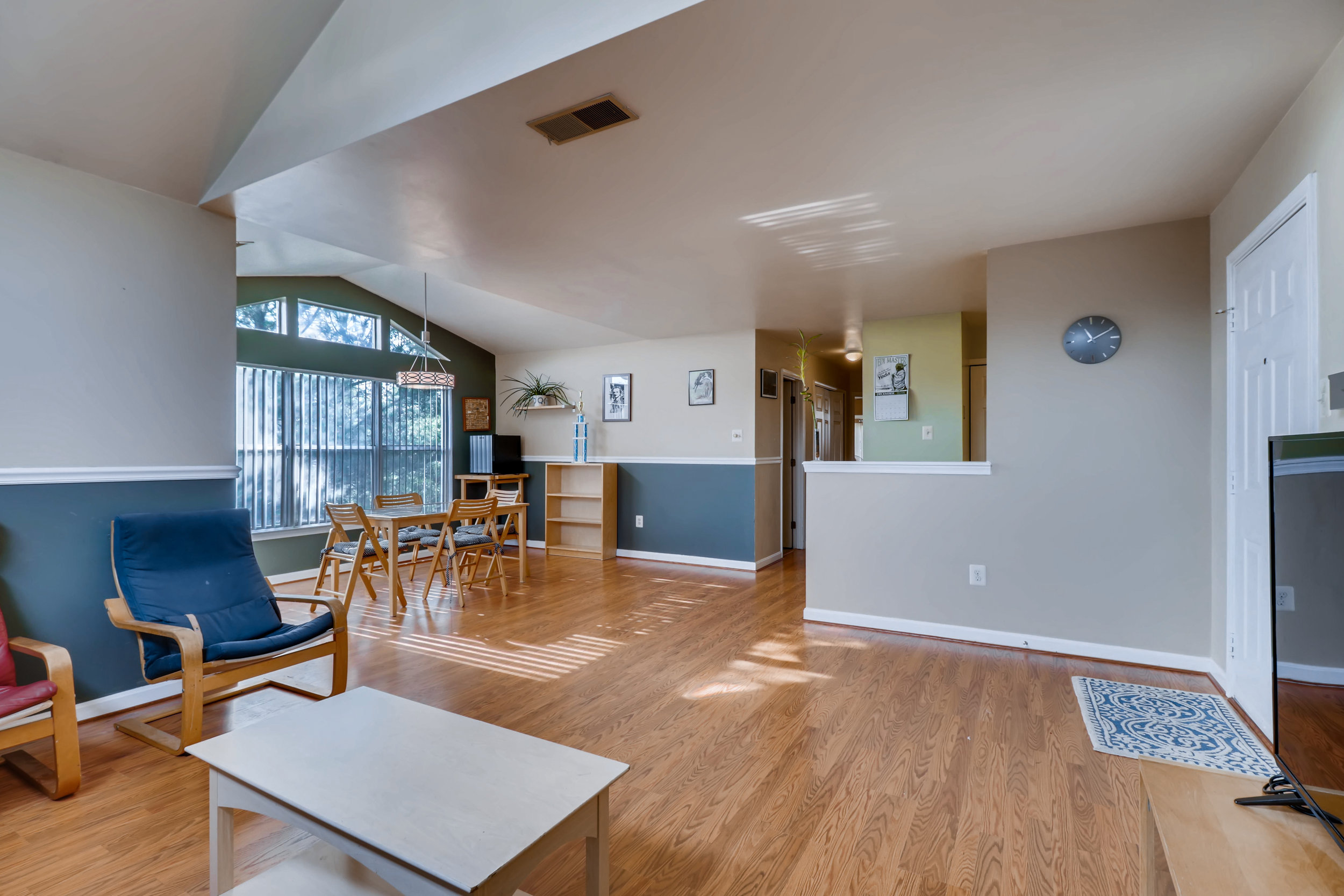 24 Deer Run Court G Halethorpe-print-010-5-Living Room-3600x2400-300dpi.jpg