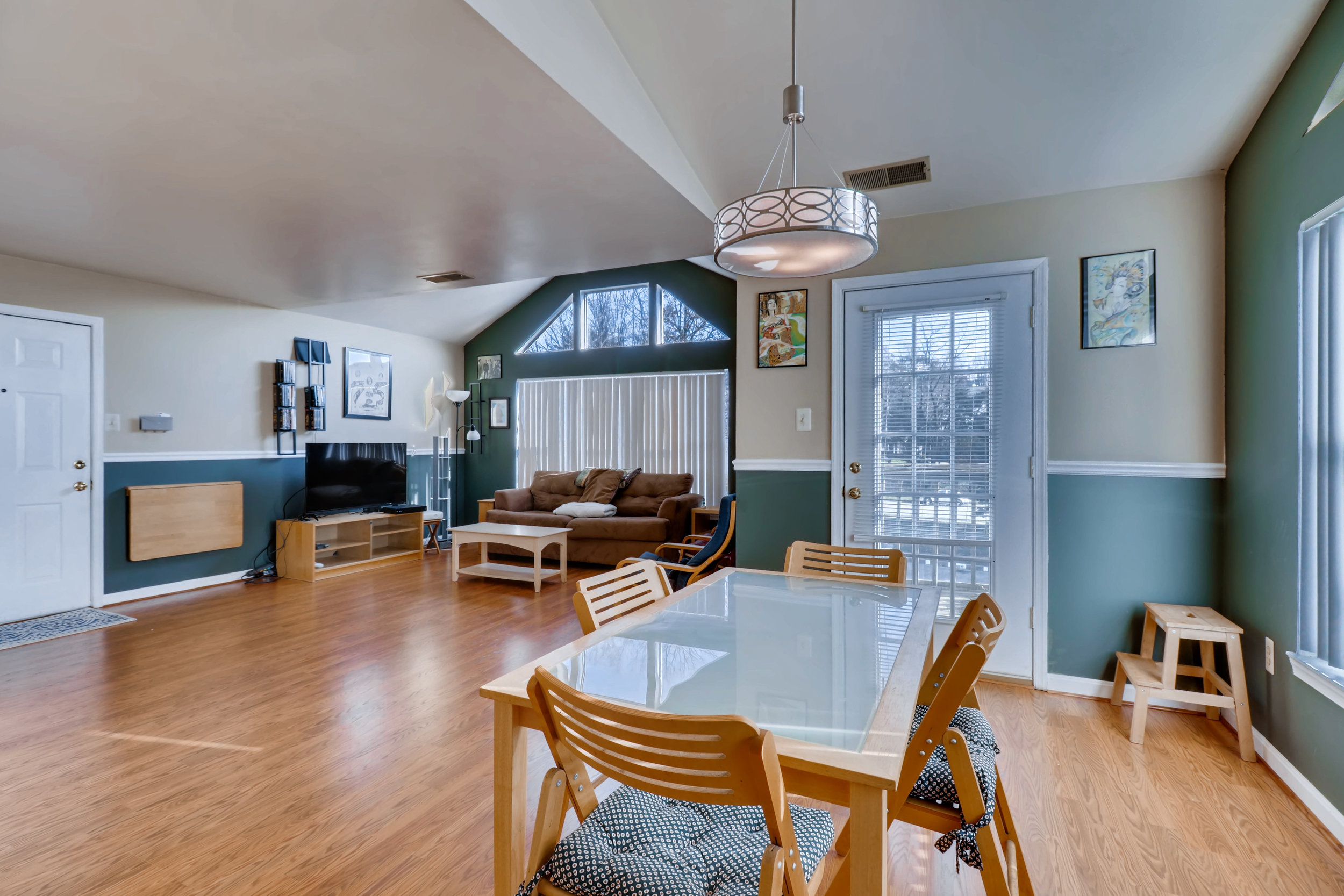 24 Deer Run Court G Halethorpe-print-012-10-Dining Room-3600x2400-300dpi.jpg
