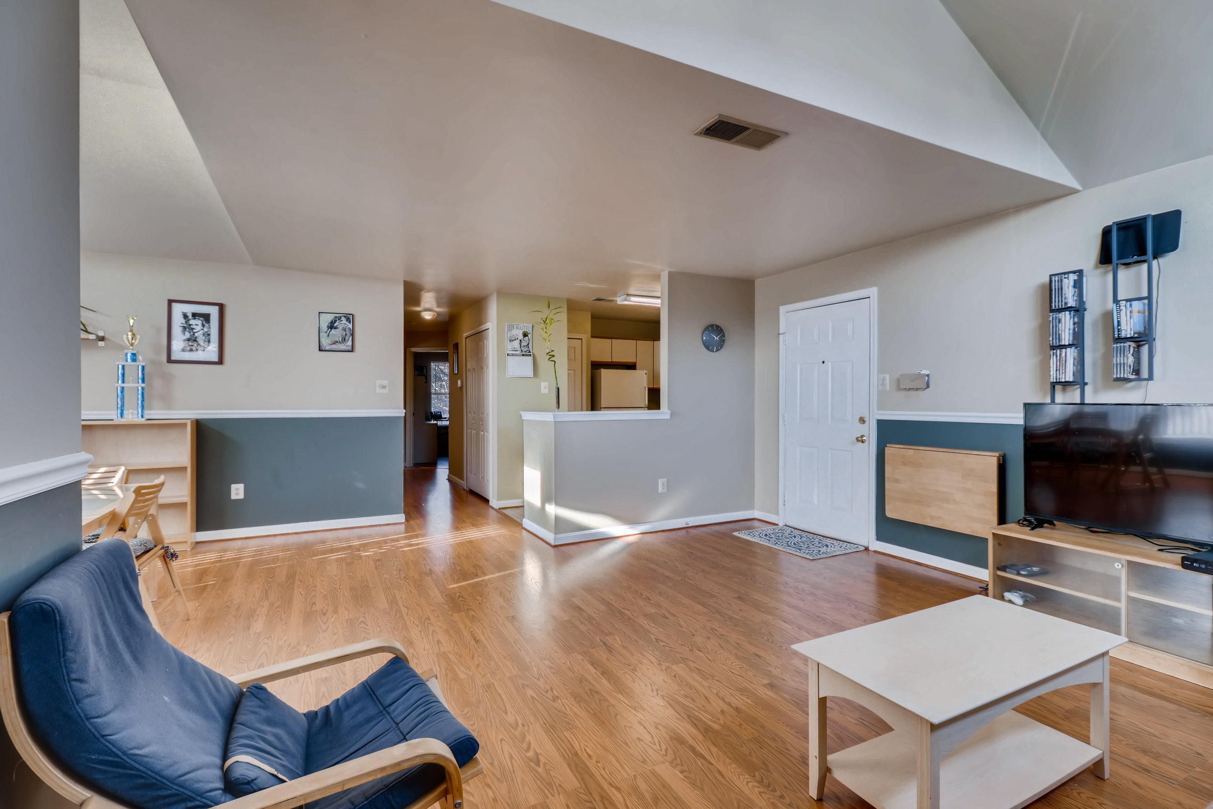 24 Deer Run Court G Halethorpe-print-007-2-Living Room-3600x2400-300dpi.jpg