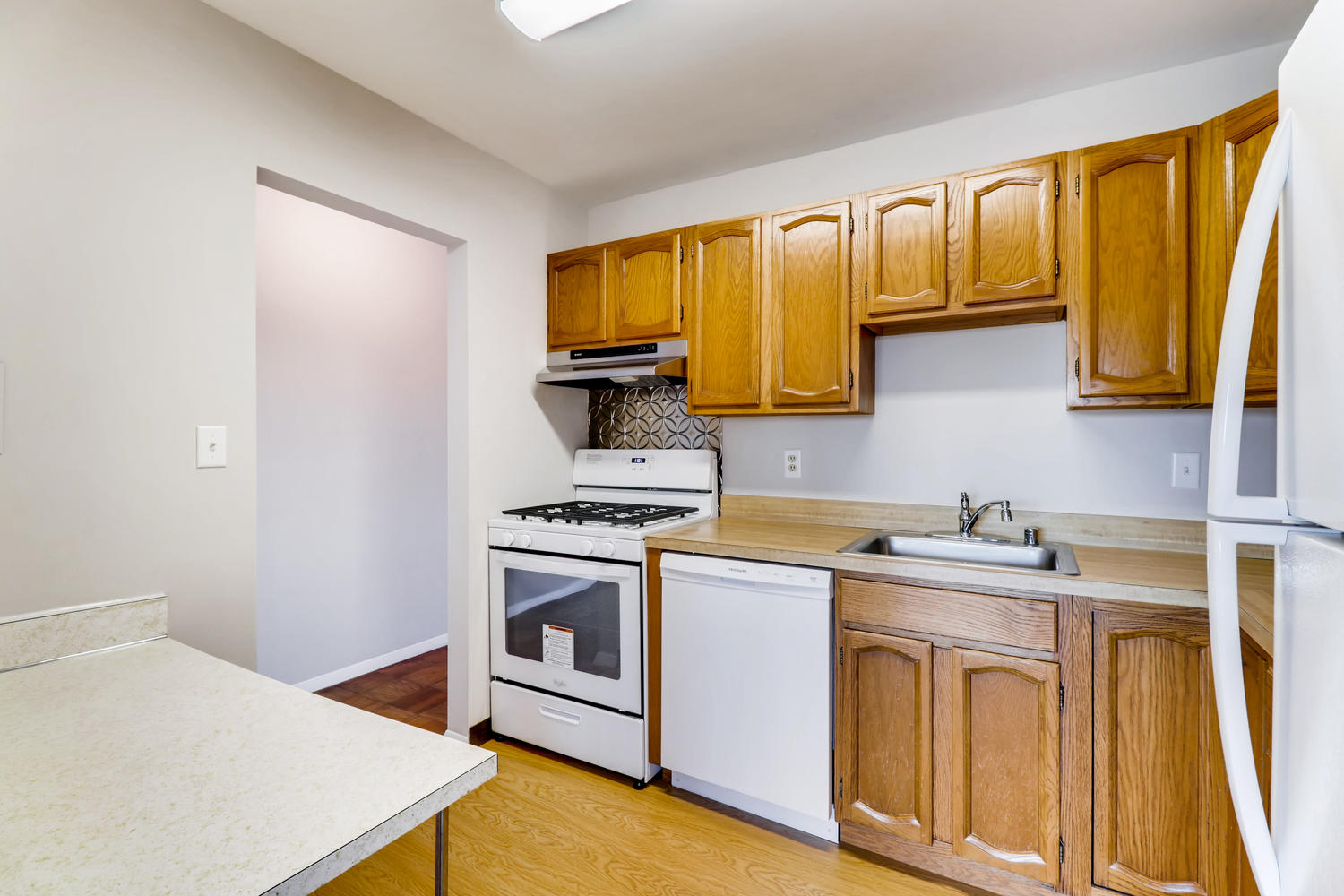 10850 Green Mountain Circle-large-012-12-Kitchen-1500x1000-72dpi.jpg