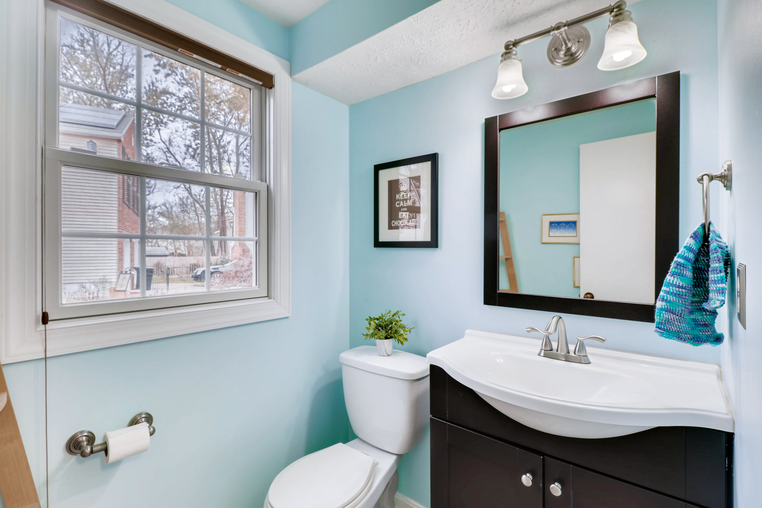 6221 Free Stone Court Columbia-print-016-17-Powder Room-3600x2400-300dpi.jpg