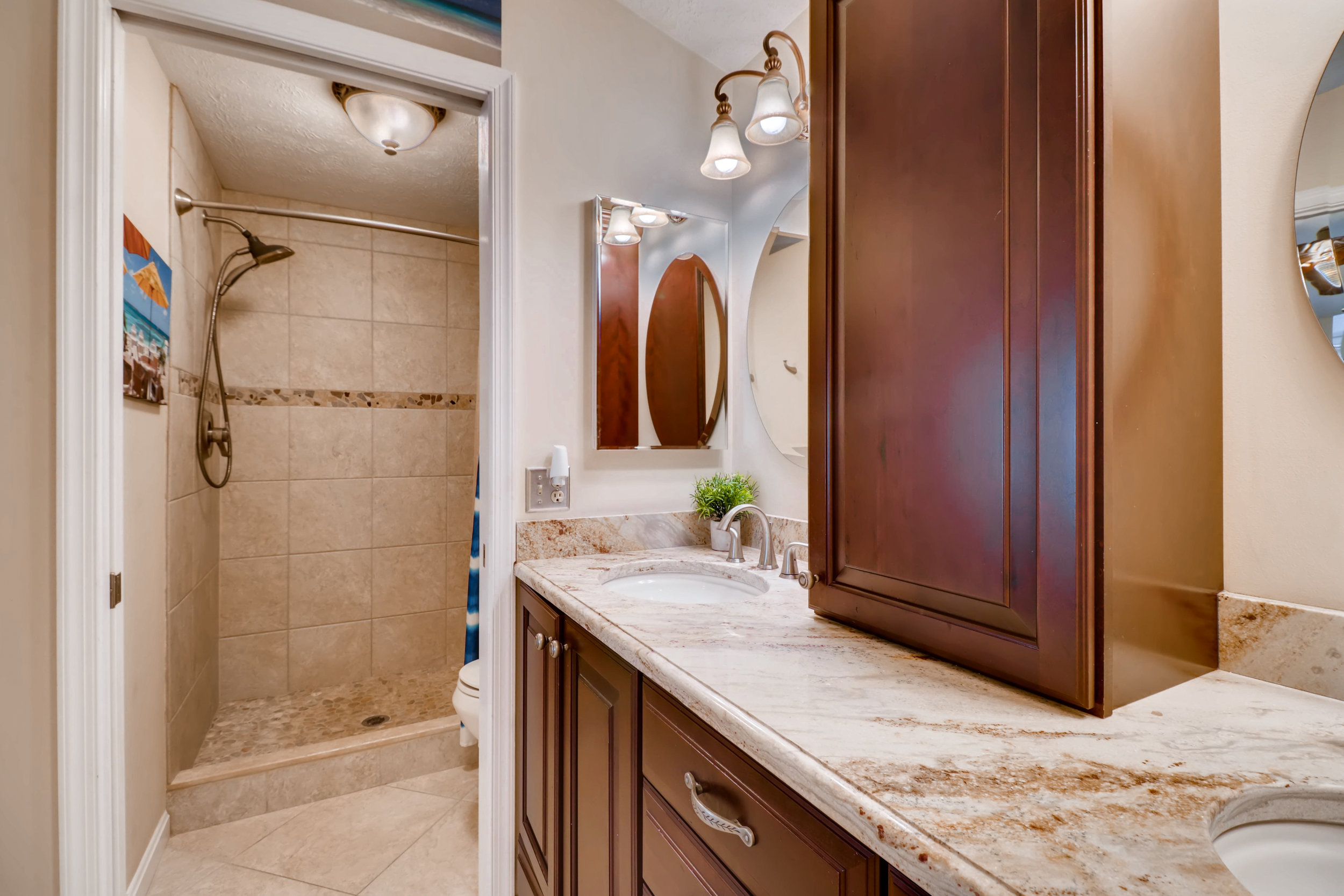 6221 Free Stone Court Columbia-print-021-22-2nd Floor Master Bathroom-3600x2400-300dpi.jpg