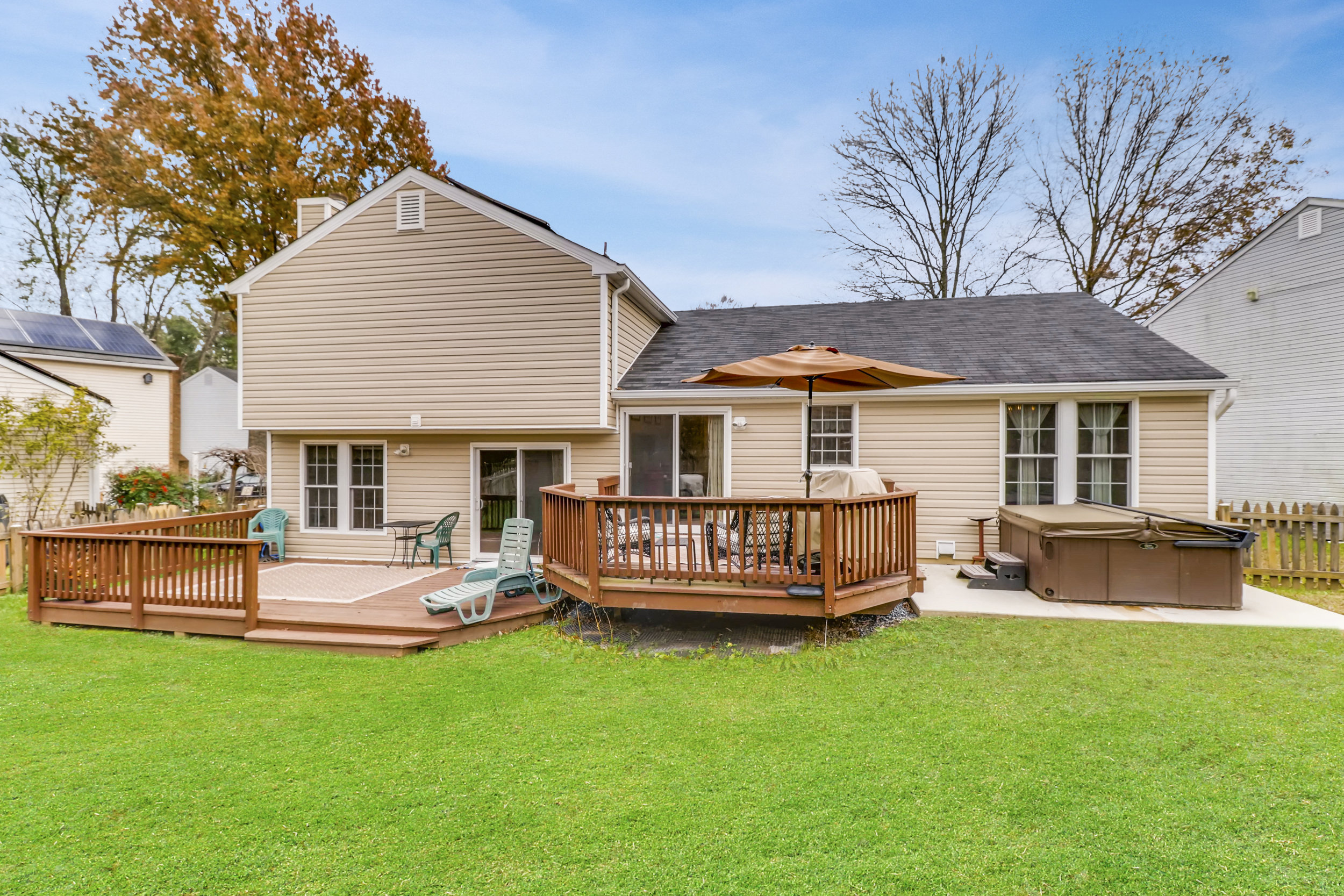 6221 Free Stone Court Columbia-print-032-18-Exterior Rear-3600x2400-300dpi.jpg