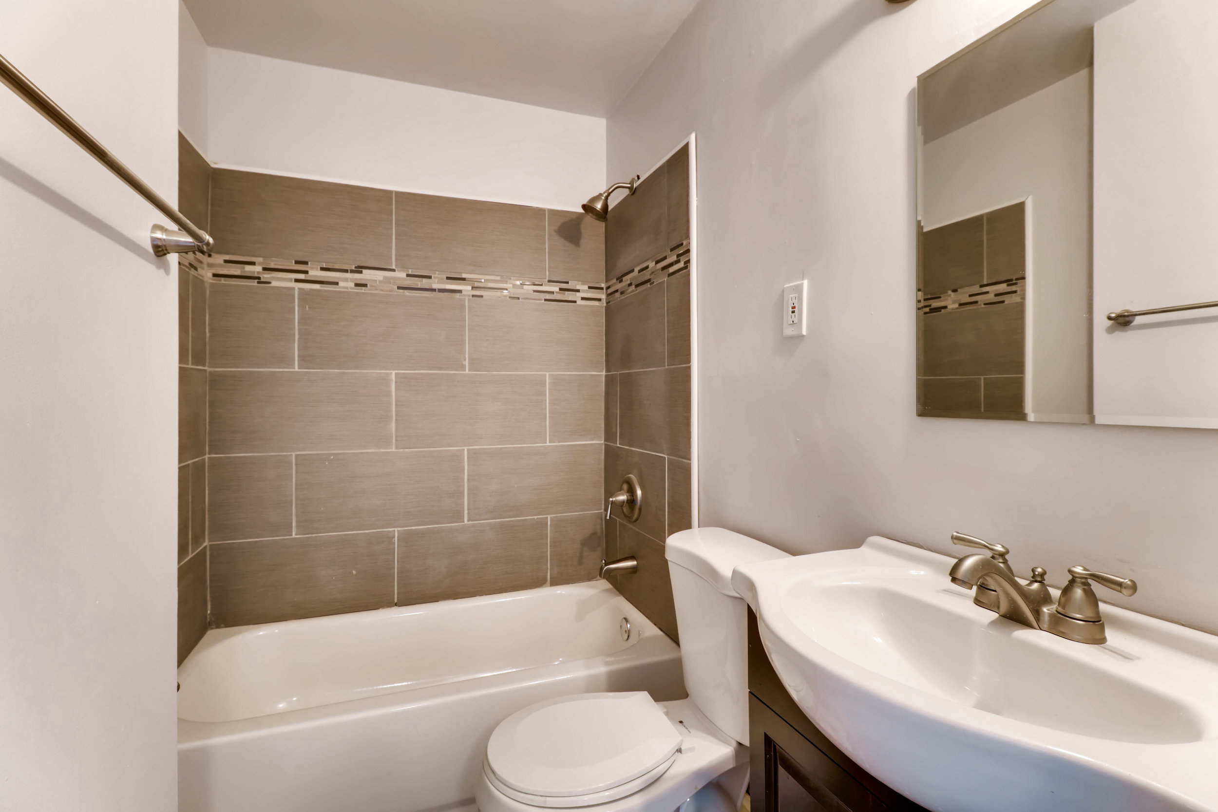 4812 Strathdale Road Baltimore-print-018-11-2nd Floor Master Bathroom-3600x2400-300dpi.jpg