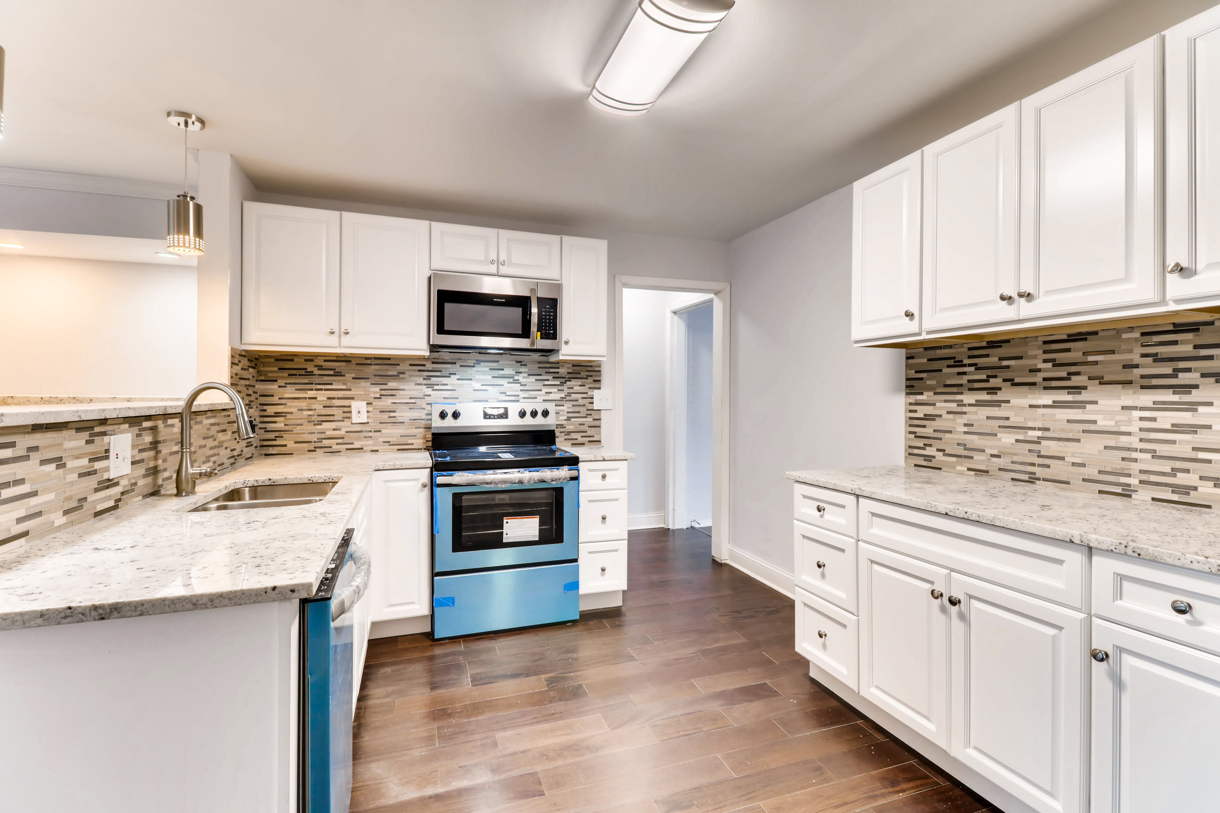 4812 Strathdale Road Baltimore-print-010-9-Kitchen-3600x2400-300dpi.jpg