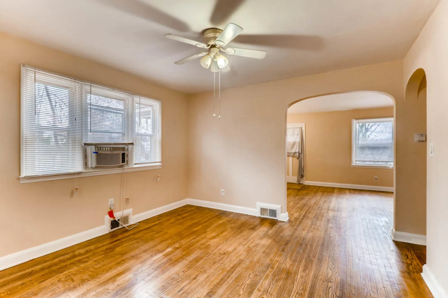 2247 Southland Rd Woodlawn MD-large-009-2-Dining Room-1000x667-72dpi.jpg