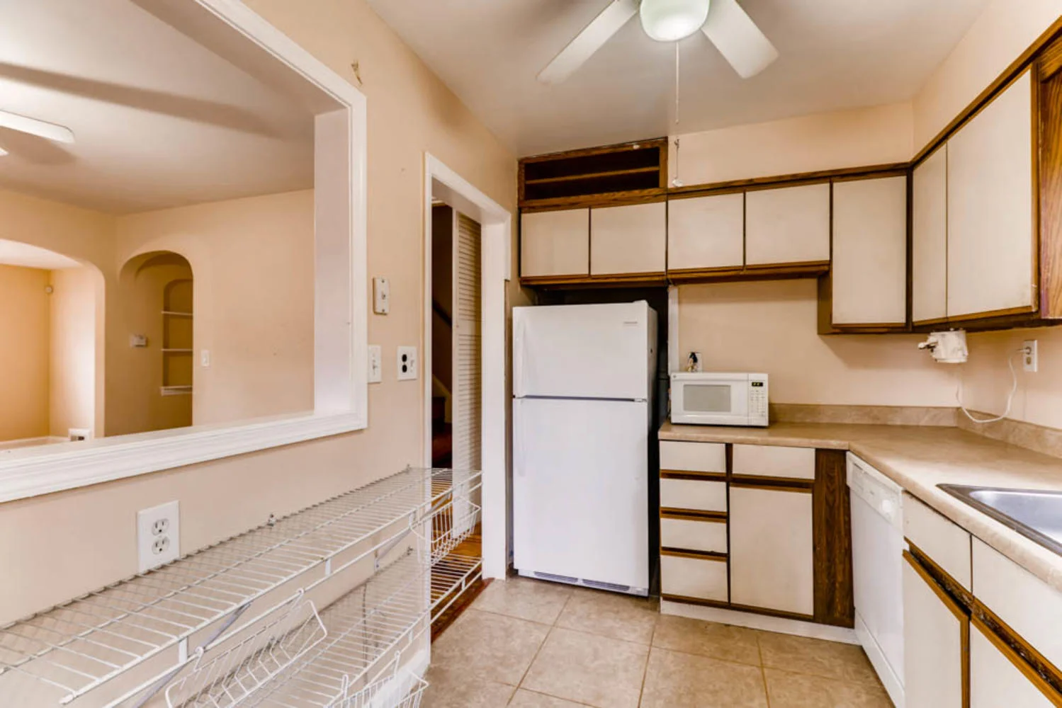2247 Southland Rd Woodlawn MD-large-012-31-Kitchen-1000x667-72dpi.jpg