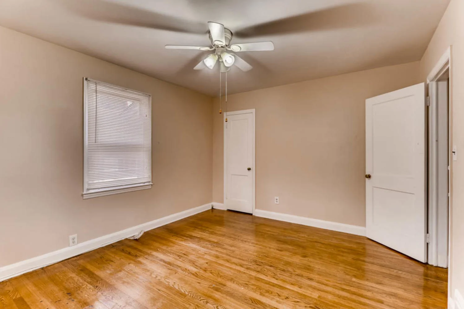 2247 Southland Rd Woodlawn MD-large-015-14-Master Bedroom-1000x667-72dpi.jpg