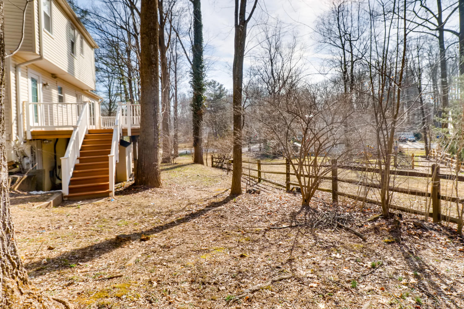 5157 Evangeline Way Columbia-large-033-29-Back Yard-1500x1000-72dpi.jpg
