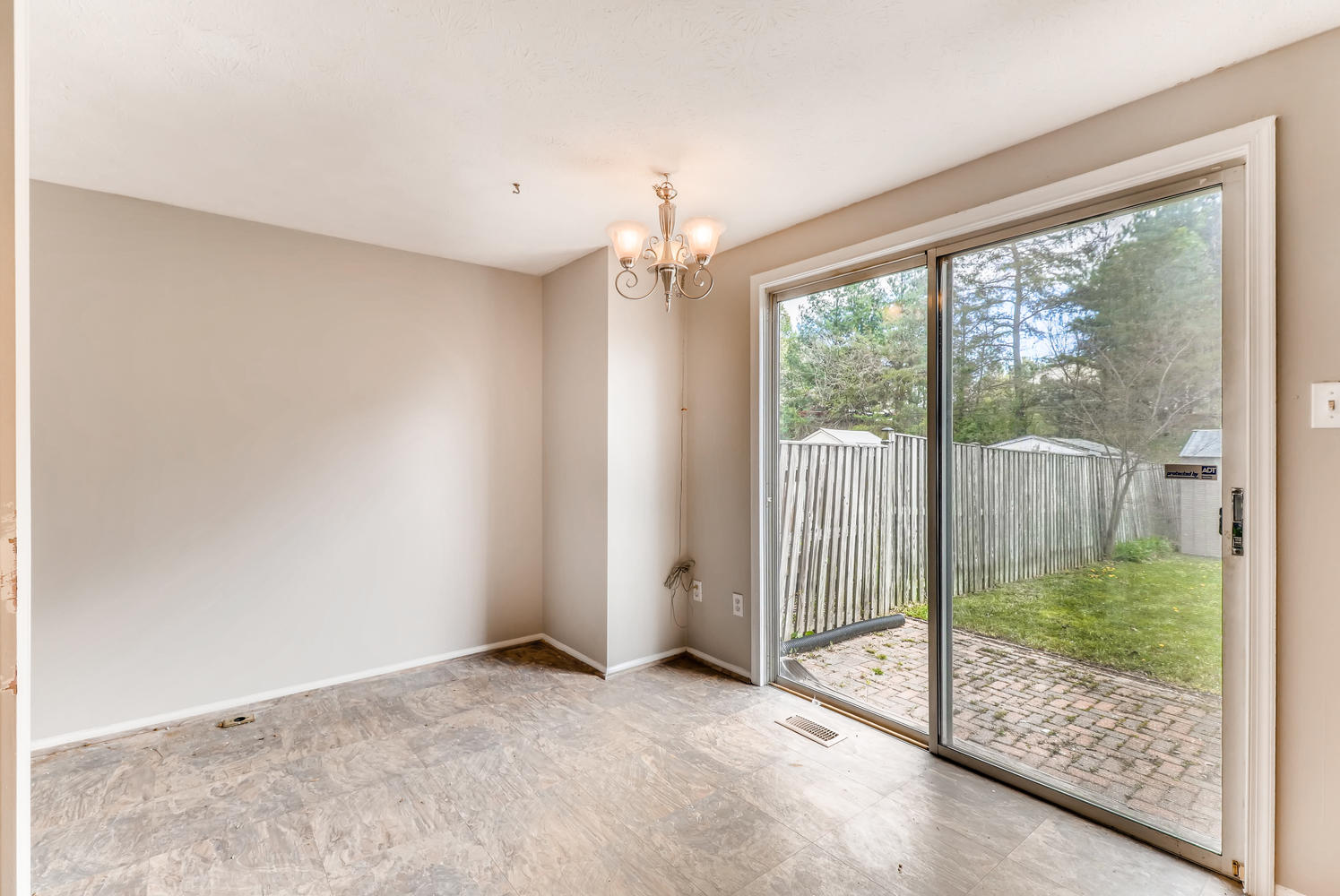 2021 Wisper Woods Way Woodlawn-large-010-16-Kitchen-1496x1000-72dpi.jpg