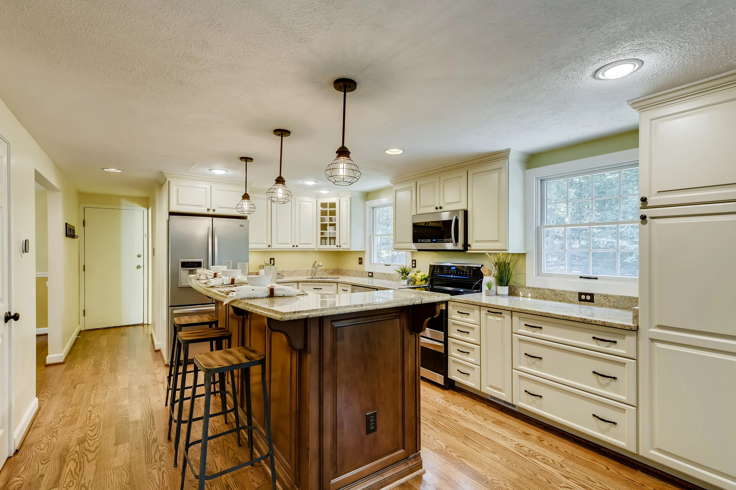 10288 Shaker Drive Columbia MD-print-010-003-Kitchen-3600x2400-300dpi.jpg