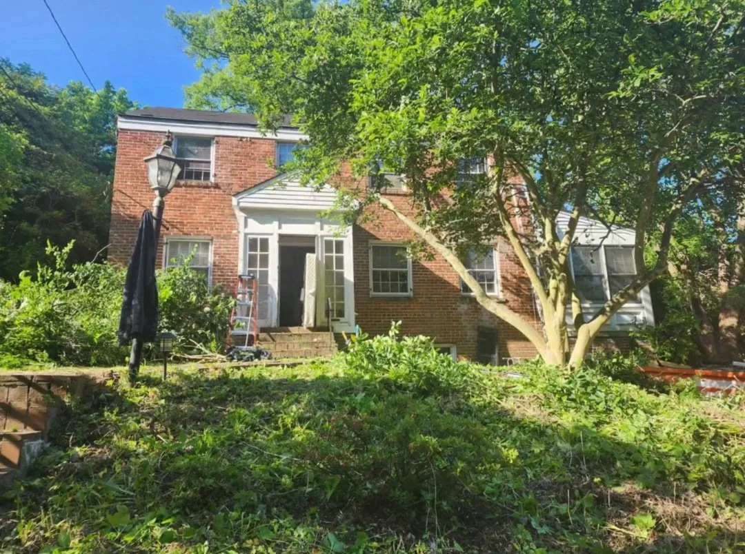 01-exterior-before.jpg