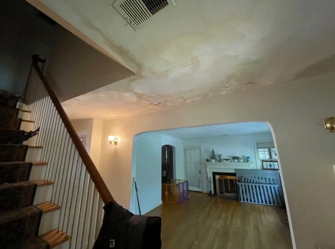 03-foyer-before.jpg