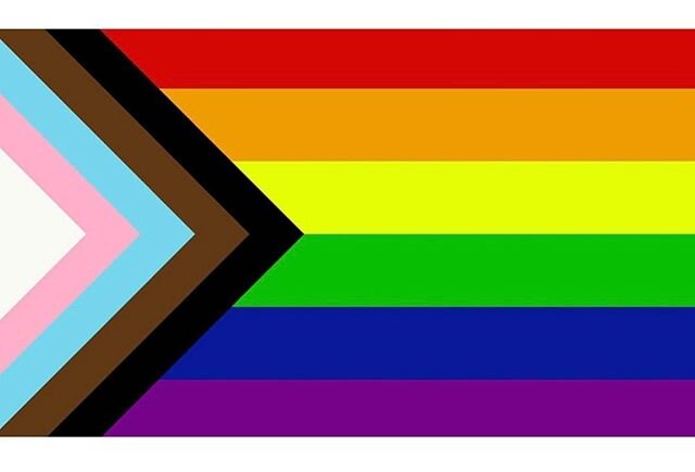 Happy Pride !!! Thanks to the all inclusive flag by  @danielquasar and on my stories IGTV special treat from my teenage niece -happily singing a song for full spectrum of pride day -love is love .. @savannahscovers_ xo .
.
.
#blacklivesmatter#blacktr