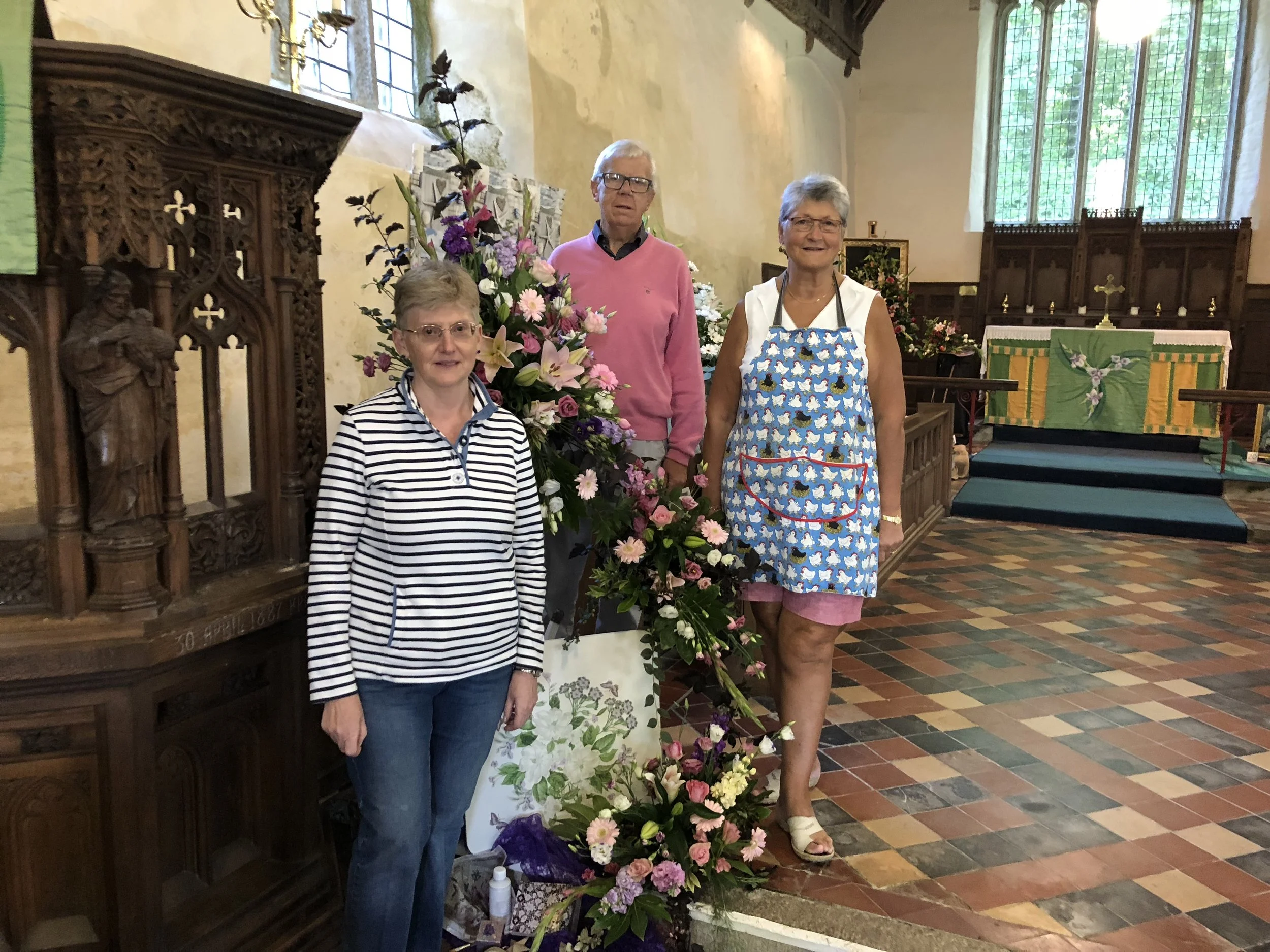 So you know who we are - from left to right.... Jeeny Rowe - Chair, Chris hayne, treasurer. Ruth SaVAGE - MEMBERSHIP SECRETARY