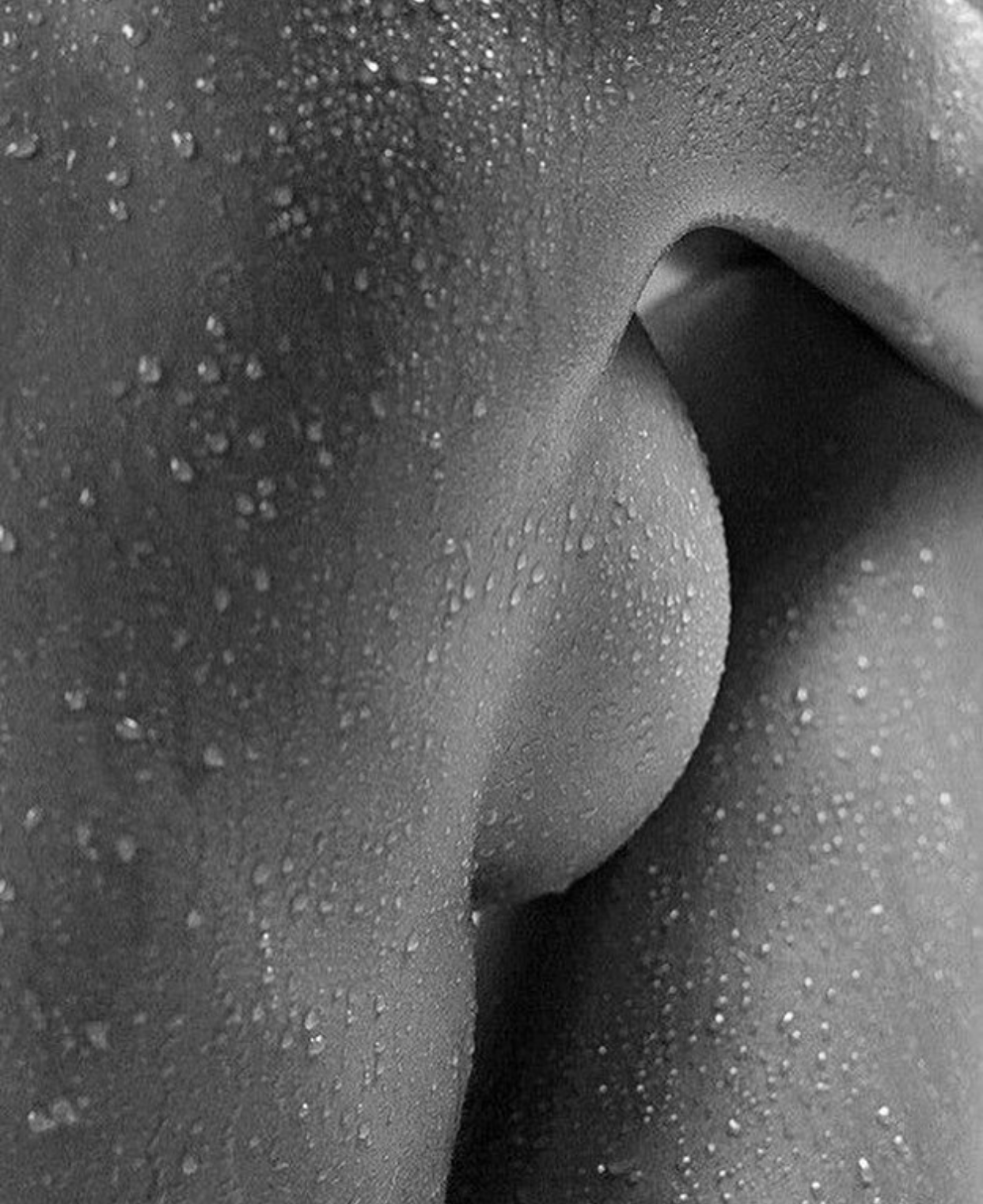 Introducing The Newest Cult Product: Ouai Scalp And Body Scrub