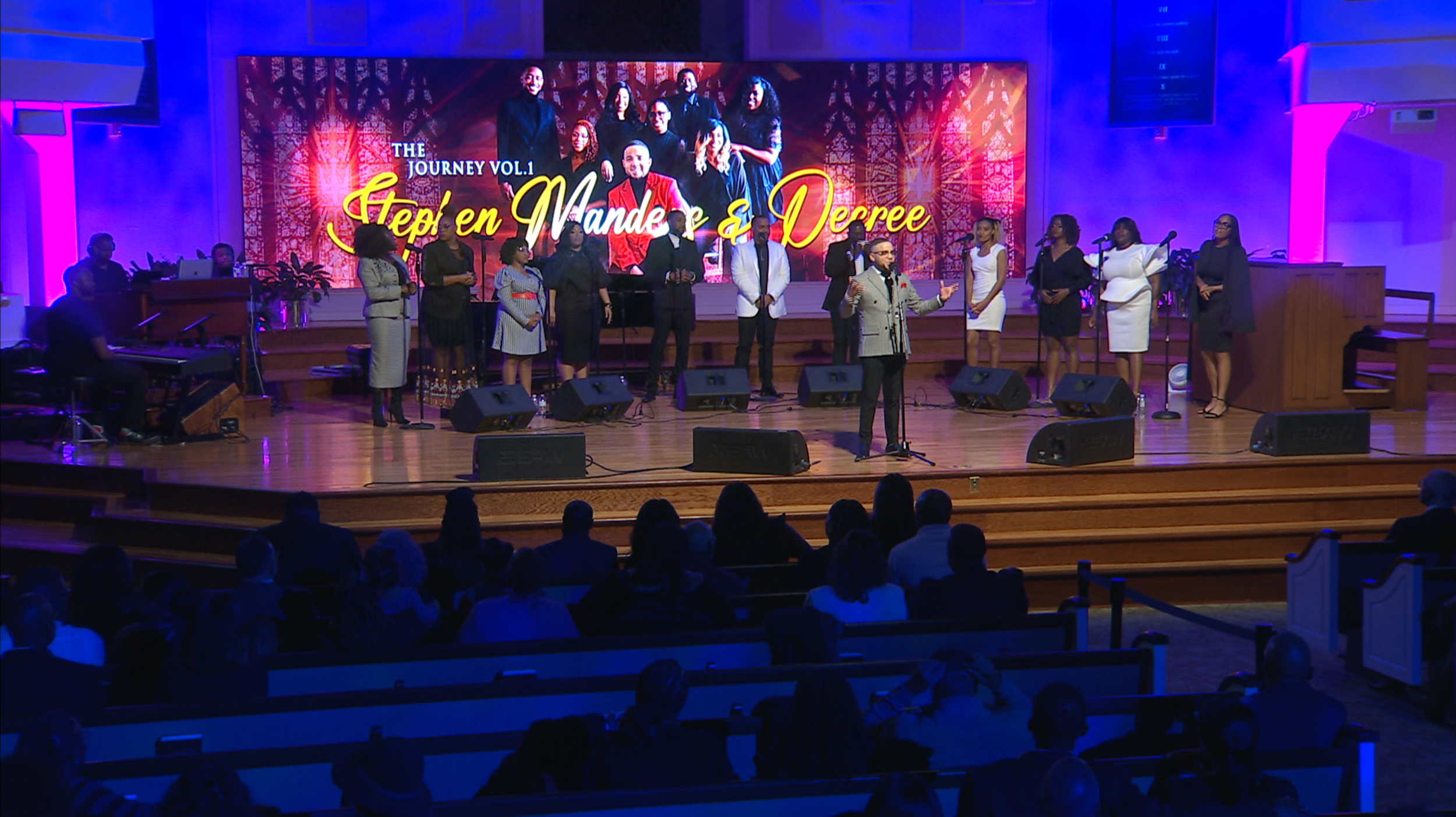 Stephen Manders & Decree Concert Wide Shot