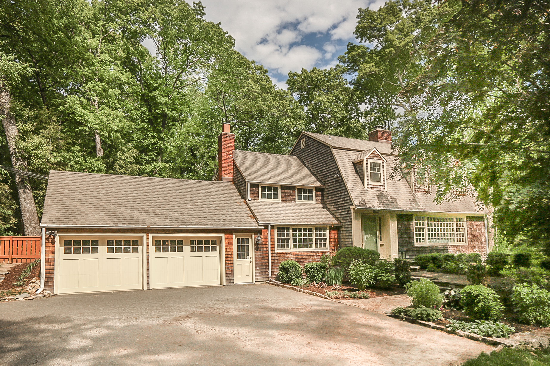 $850,000 - Weston, CT
