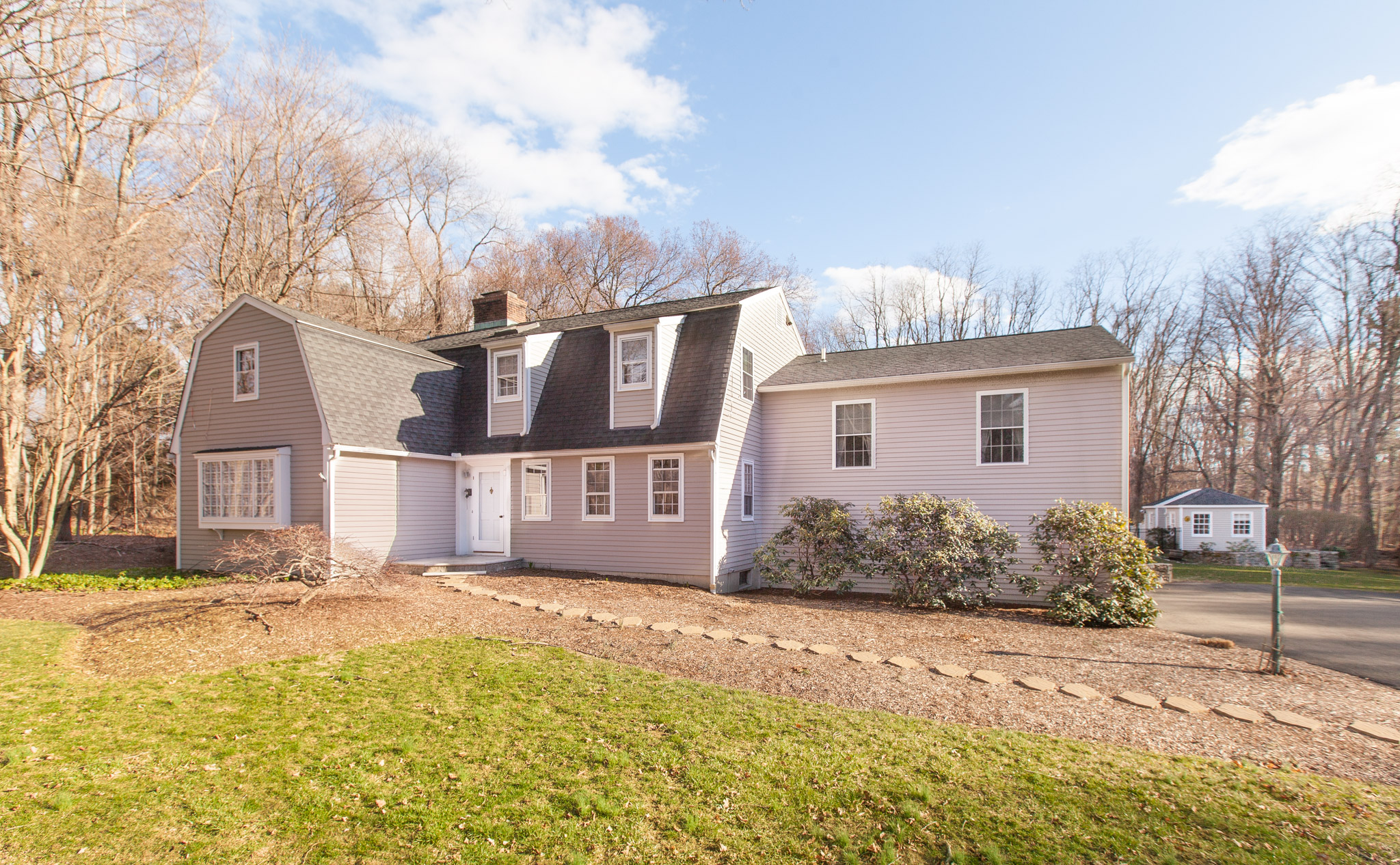 $755,000 - Weston, CT