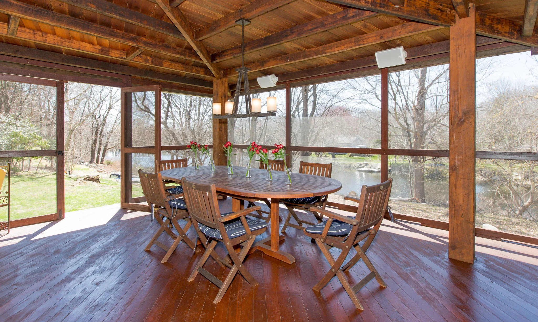 20 porch 2.jpg
