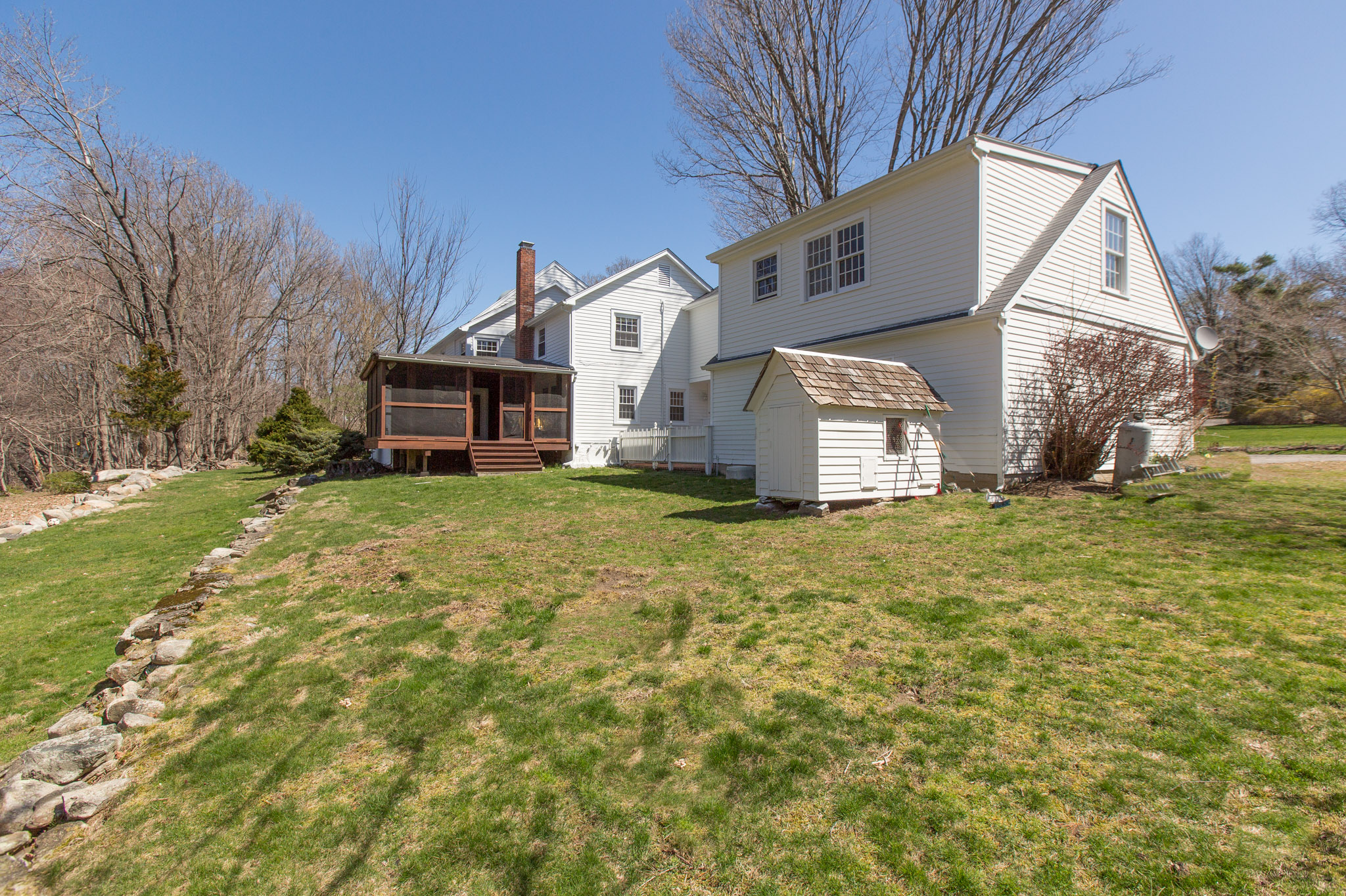 34 rear ext 1 .jpg