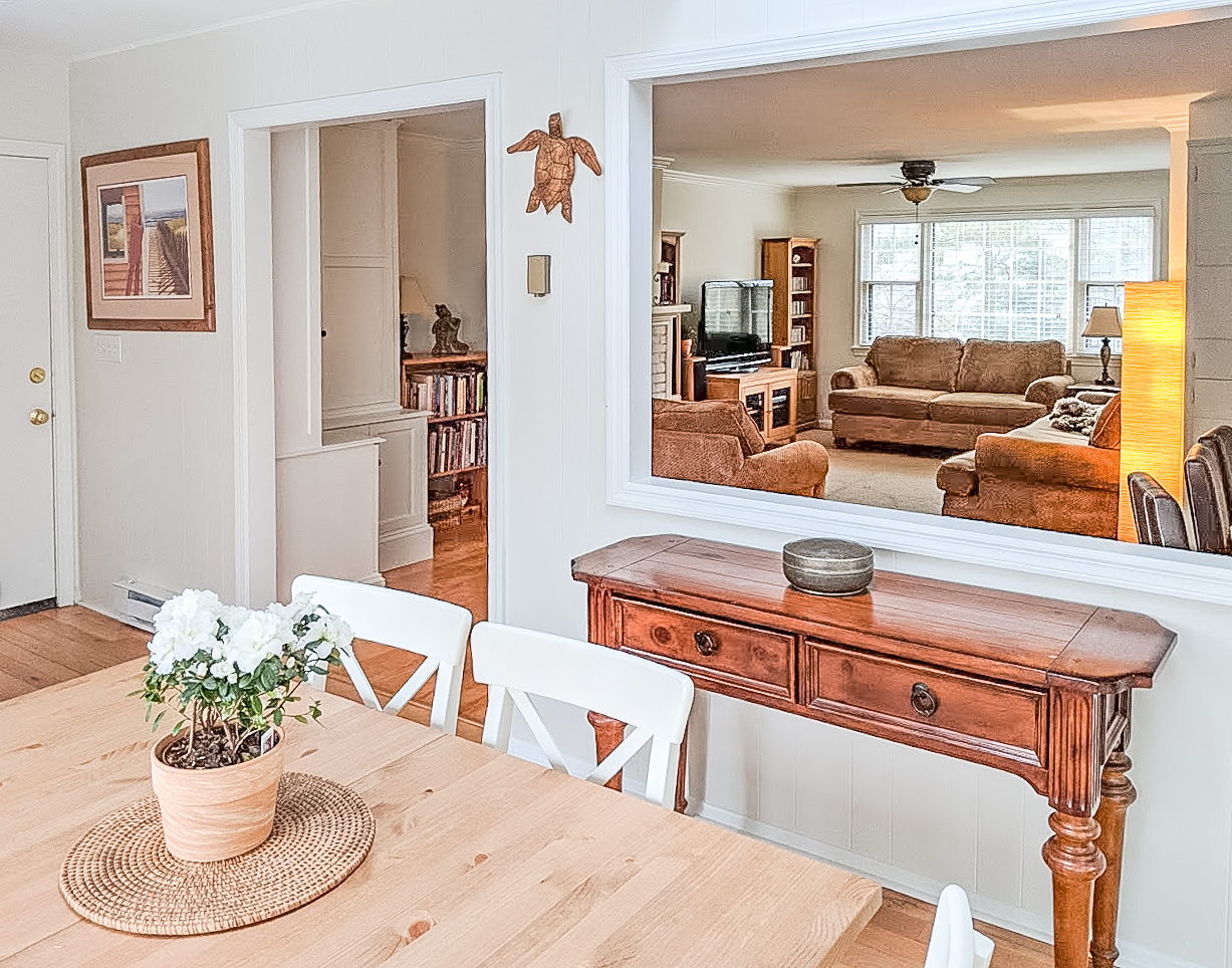 11 dining area 2 .jpg