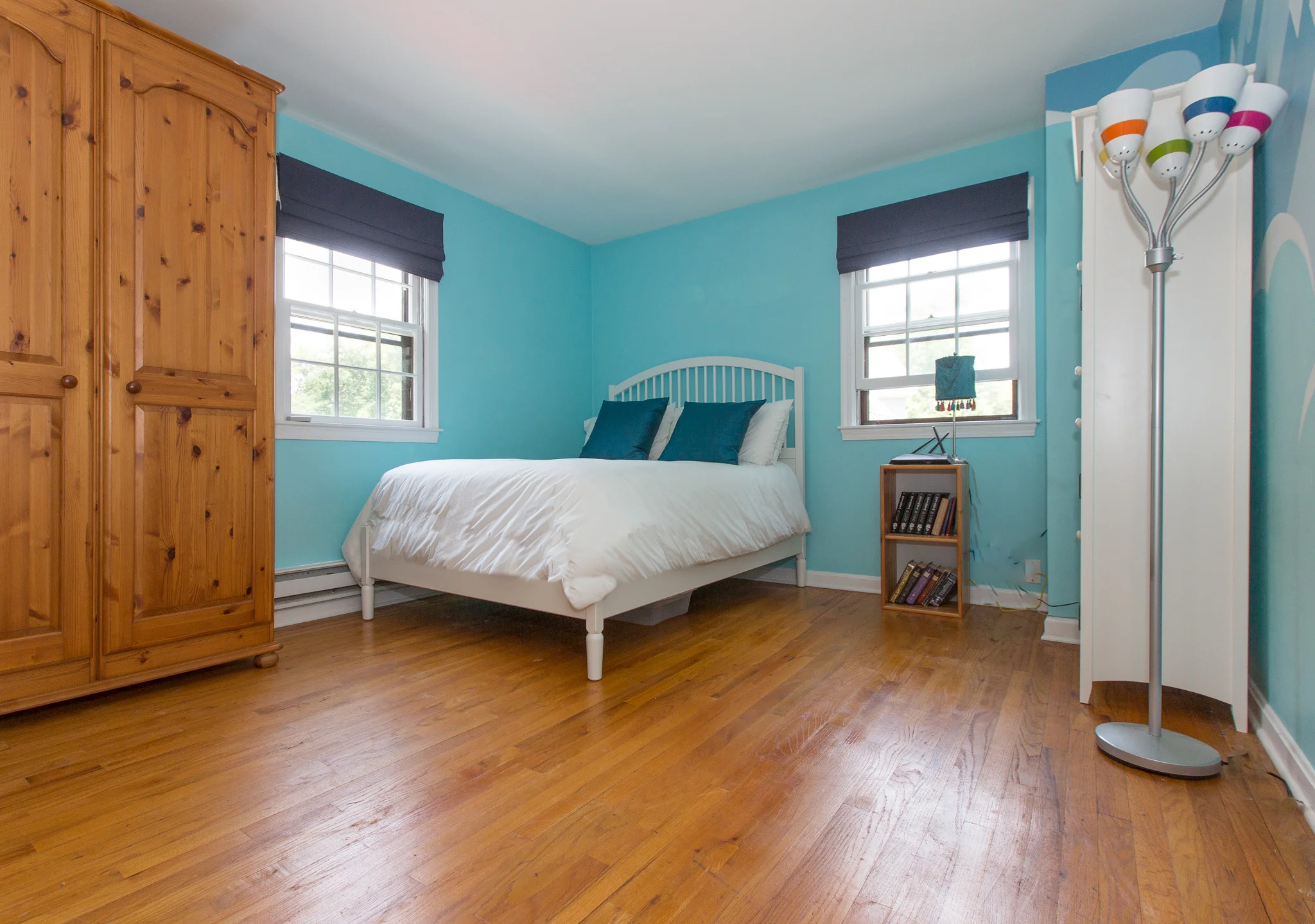 20 blue bdrm .jpg