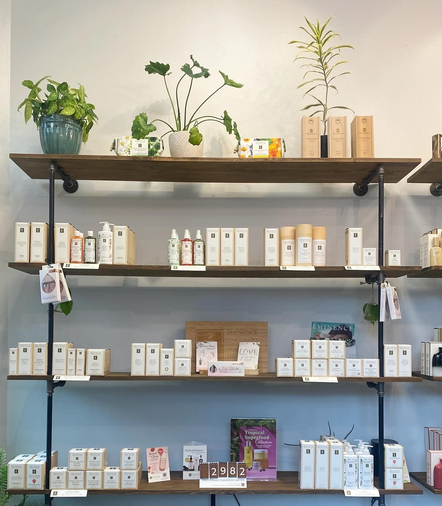 Eminence restocked! 
Ready to refresh your skincare routine? Come see us!💚

📱 Call + 1 (206) 485-7324 to book your appointment. 
📍 1222 E Madison St. Suite E, Seattle, WA 98122 
💻 www.sugarandshearsseattle.com [ Link in bio ]