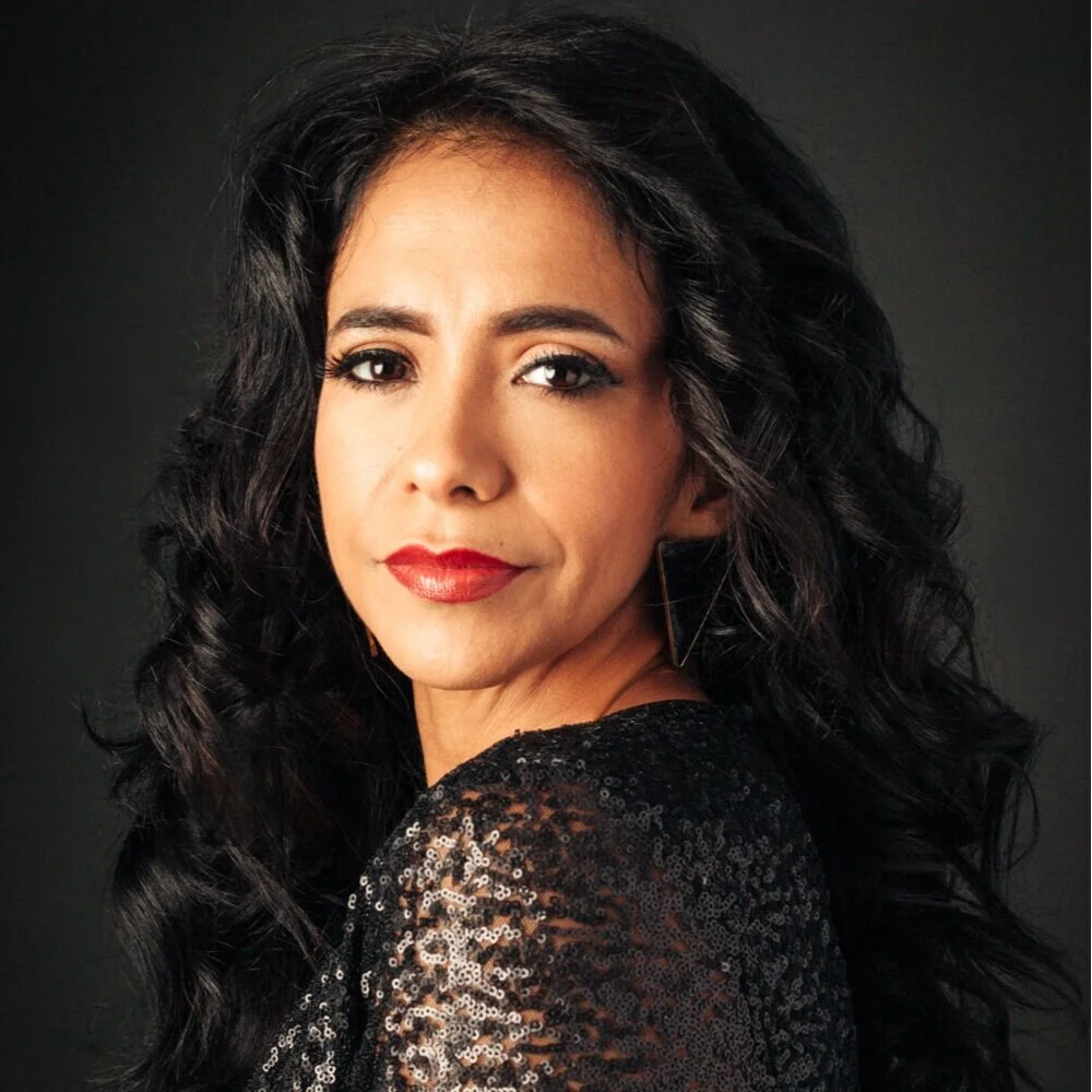 ELIZABETH I 42 - Feeling comfortable to express myself.