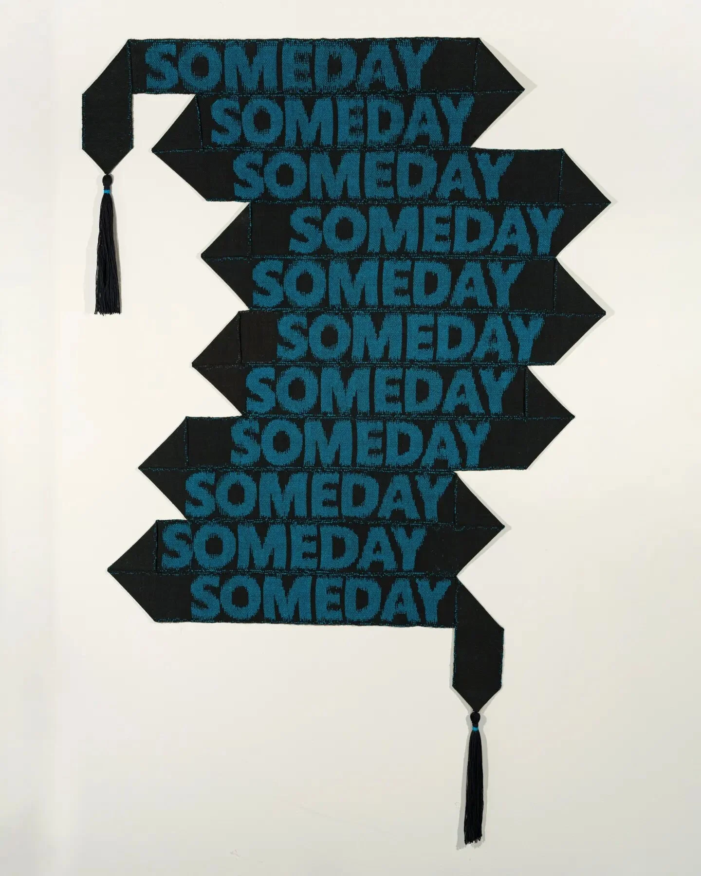 🔹SOMEDAY🔹

#weaver #weaving #ikat #tassels #someday