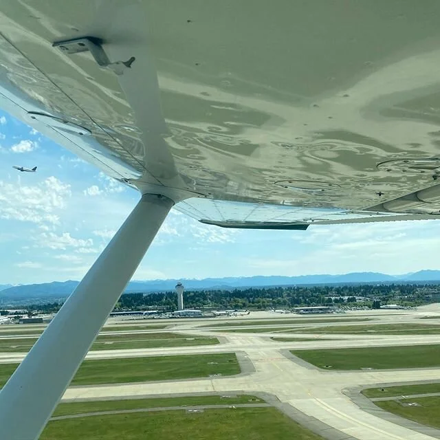 You know the world is different when Seattle Tower asks, “Do you just want to do just one landing or stay in the pattern?” Cleared for the option, Runway 34L. Raced Delta 1109 departing the parallel (they won). #cessna #generalaviation