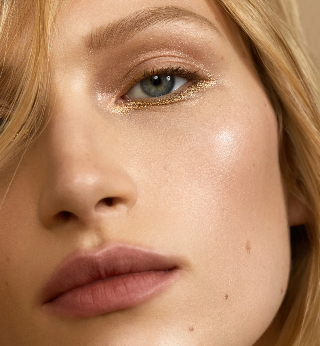 BEAUTY - LIZ KENNEDY