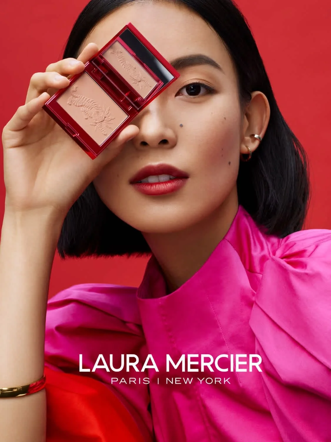 LAURA MERCIER