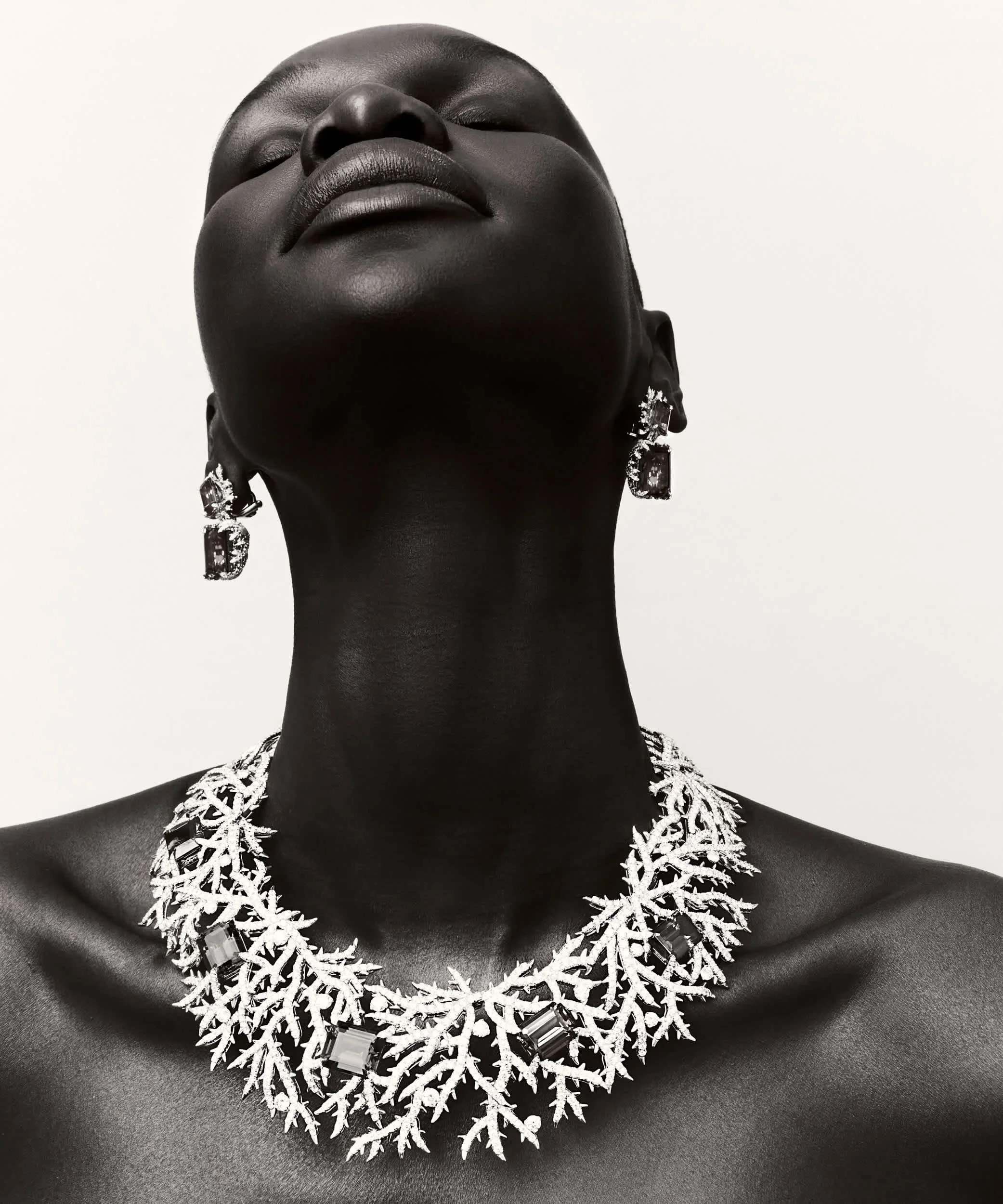 MODERN LUXURY X TIFFANY