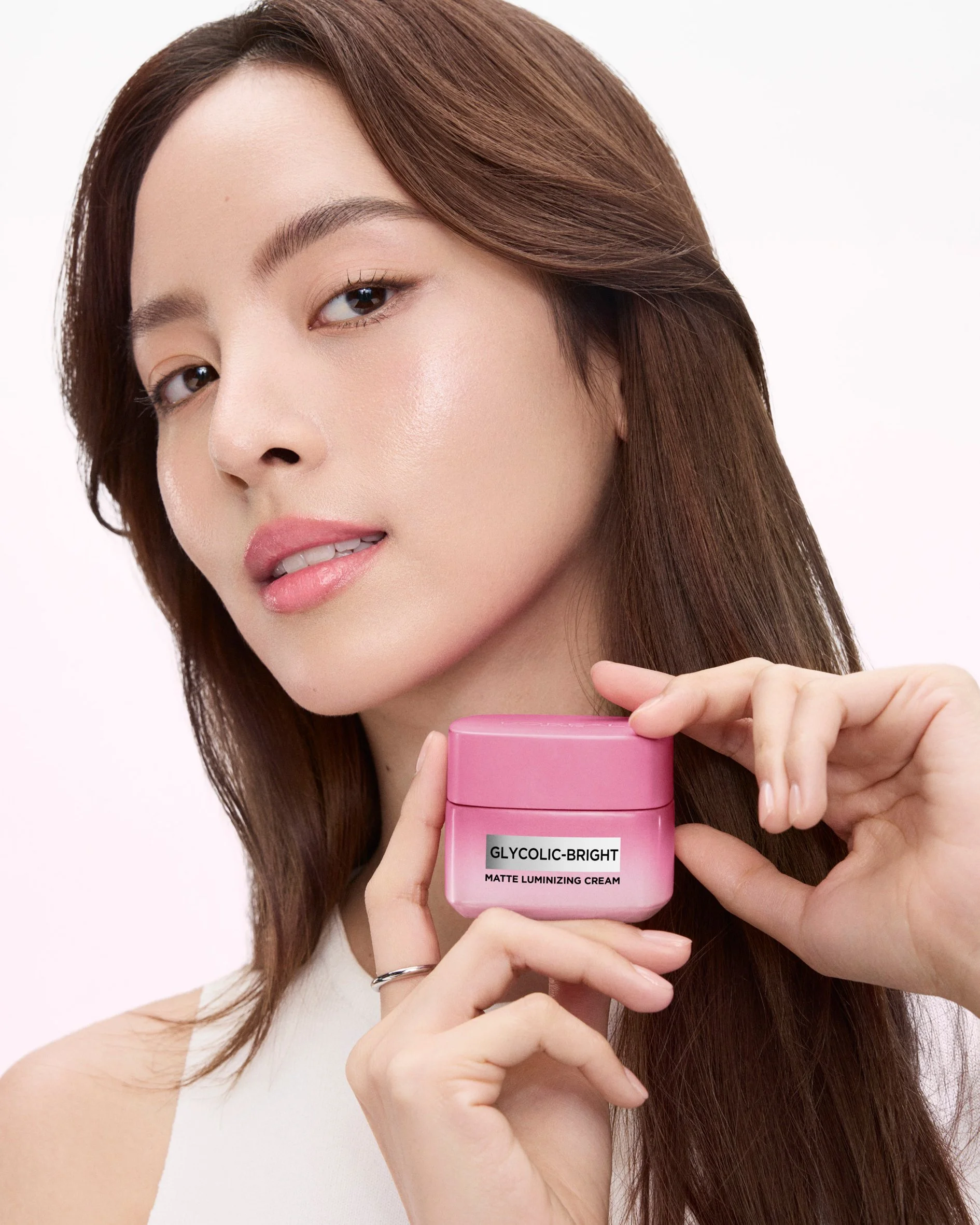 L'Oreal Paris Glycolic Bright x Nicha