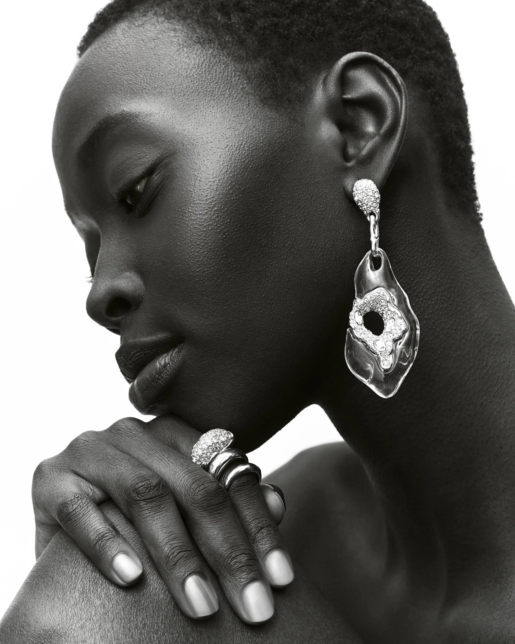 SPECIAL PROJECT - MOLIE